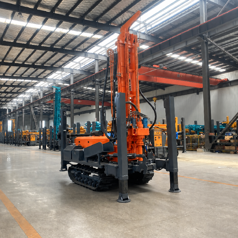 KCX200 Fully Hydraulic Water Well Drilling Rig – Rubber Track Mounted with Powerful 58kW Yuchai Engine for Residential & Versatile Drilling (200m Depth)
