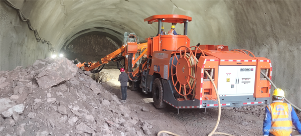 How Excavator Jack Hammers Enhance Efficiency on Job Sites