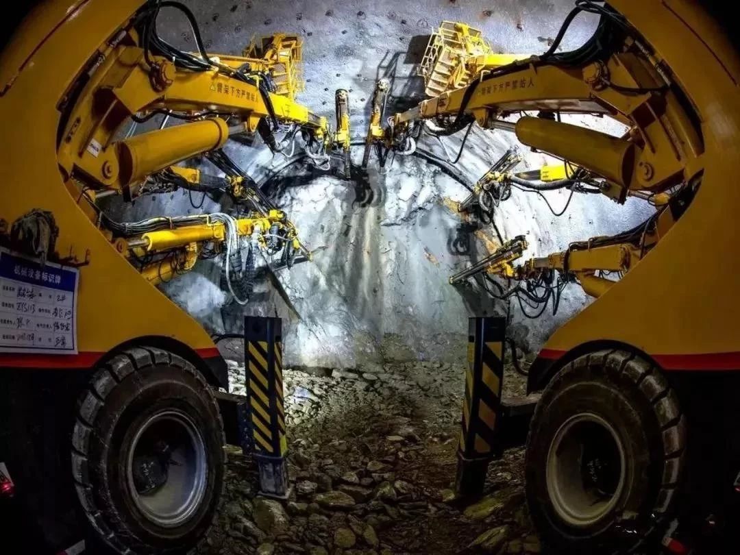 Common Usage Issues with Three Boom Hydraulic Tunneling Jumbos and Solutions