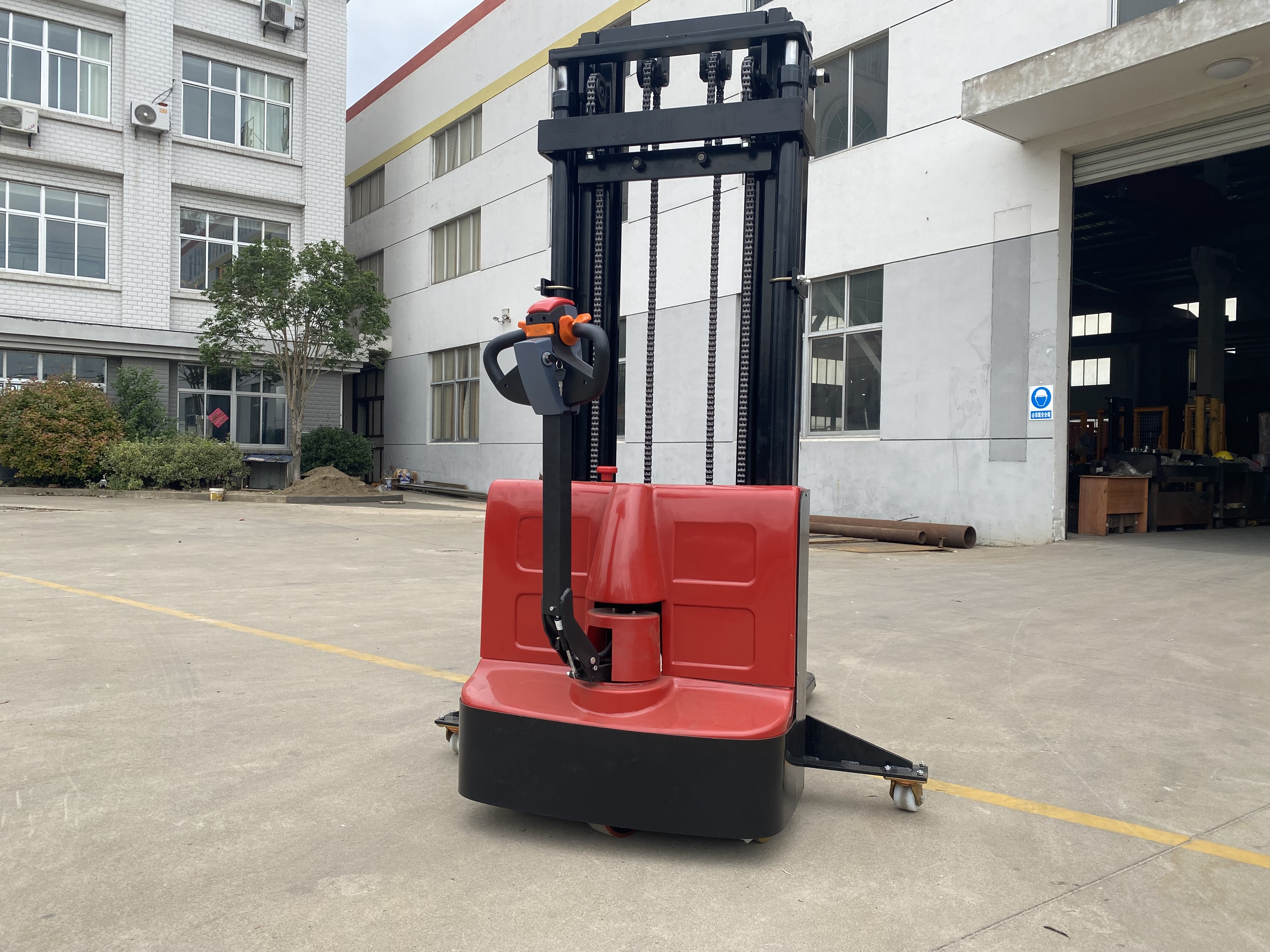 Ergonomic and Operator-Friendly Design