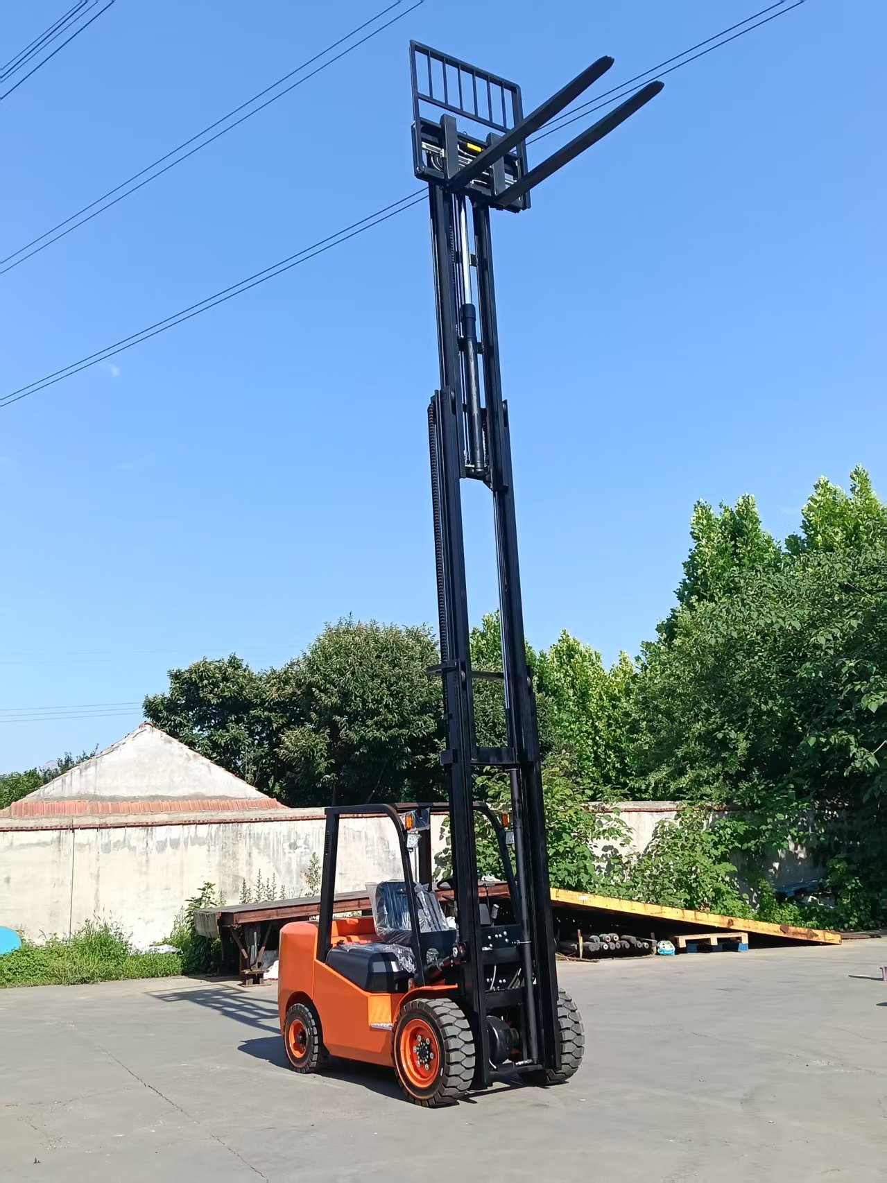High-Performance Diesel Operated Forklift for Heavy-Duty Material Handling