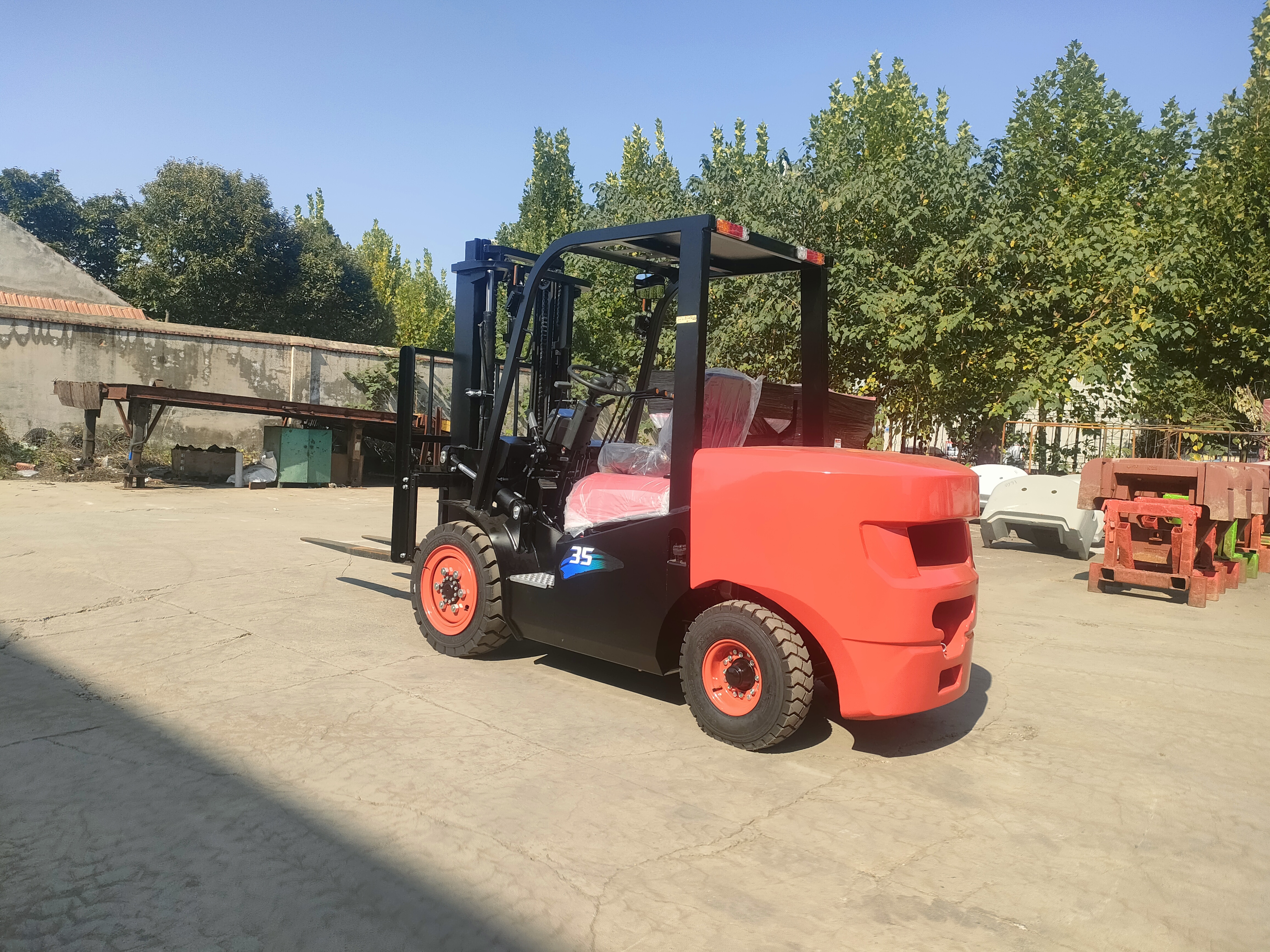 High-Performance Internal Combustion Forklift for Global Industrial Applications