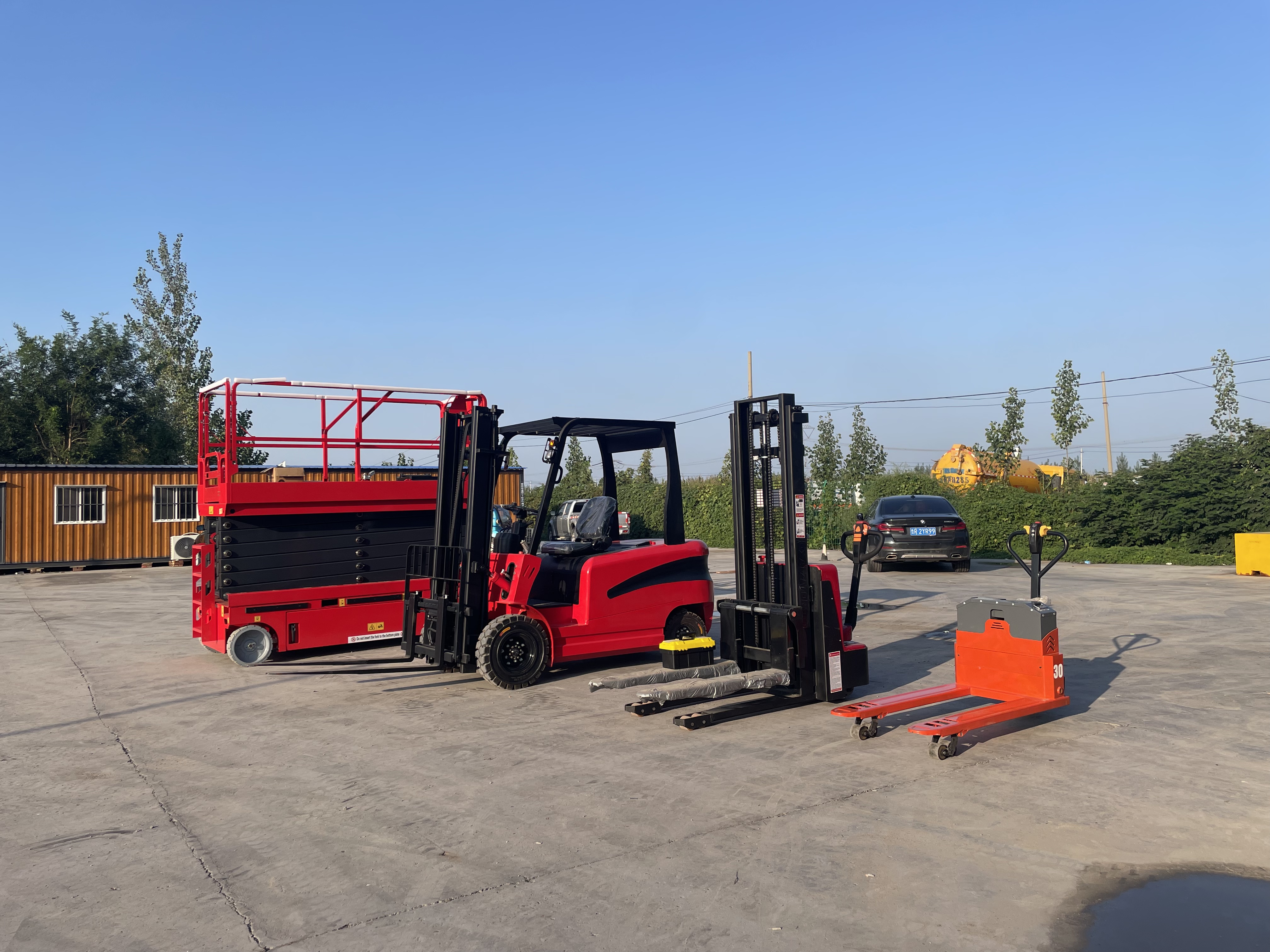 Trusted Electric Forklift Suppliers for Sustainable Material Handling