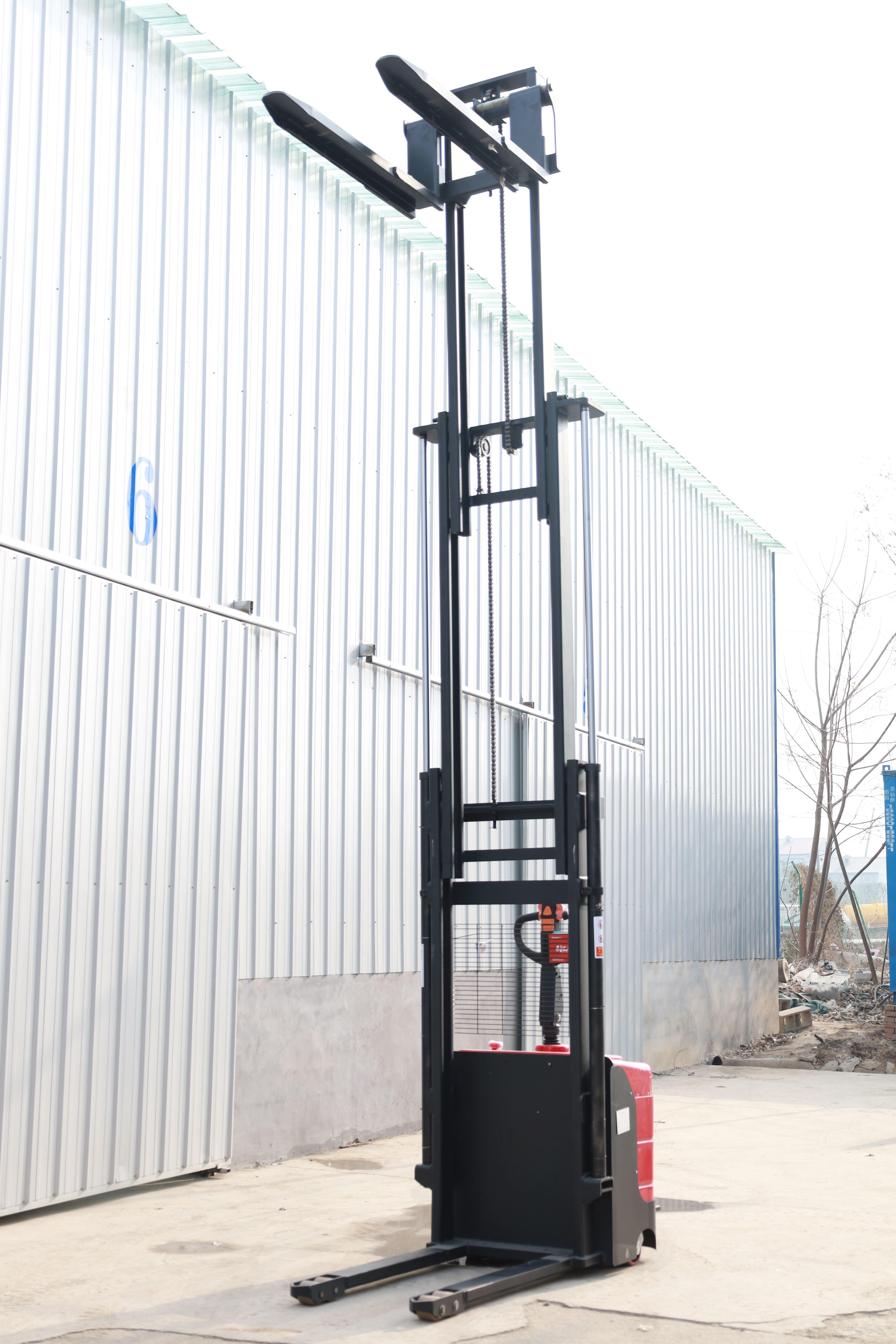 Electric Stacker | High-Quality Electric Stackers for Global Industries