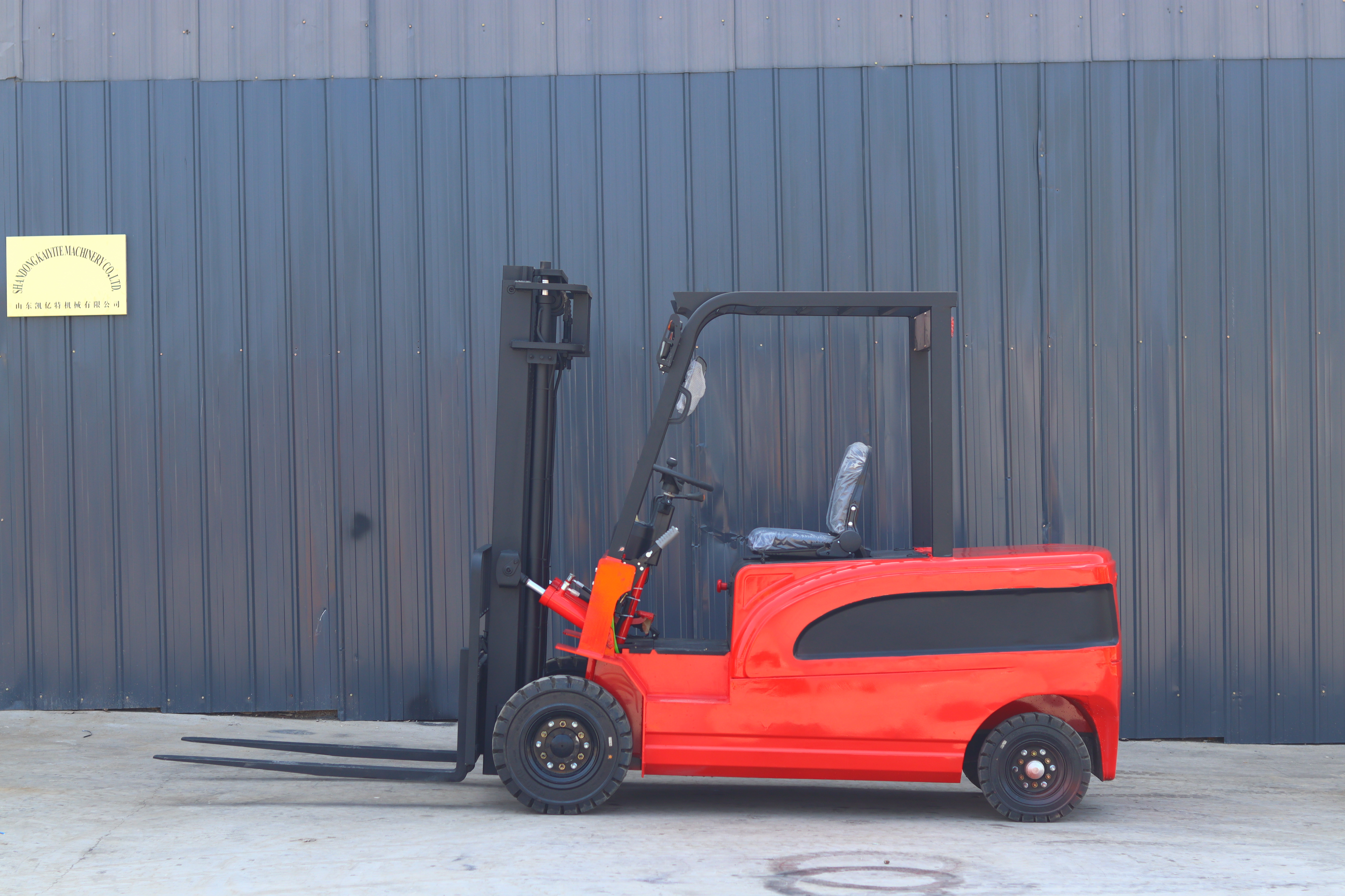 High-Performance Lithium Ion Forklift Truck | Reliable & Eco-Friendly