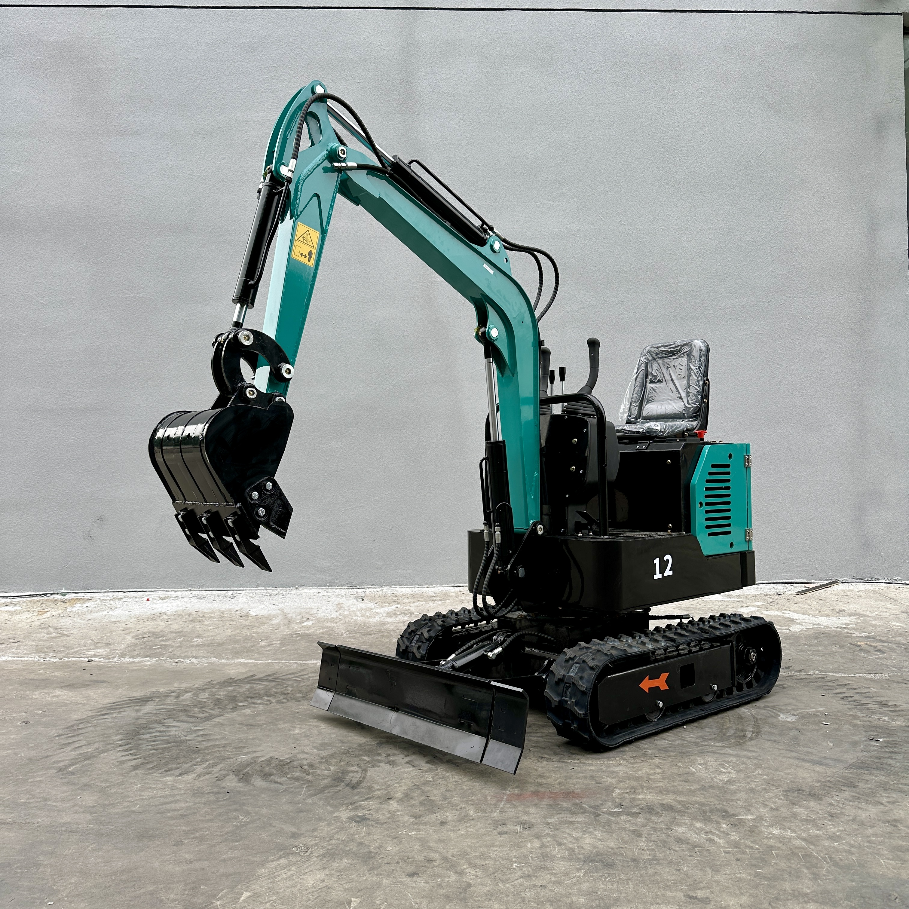 New Mini Excavator for Versatile Construction Projects