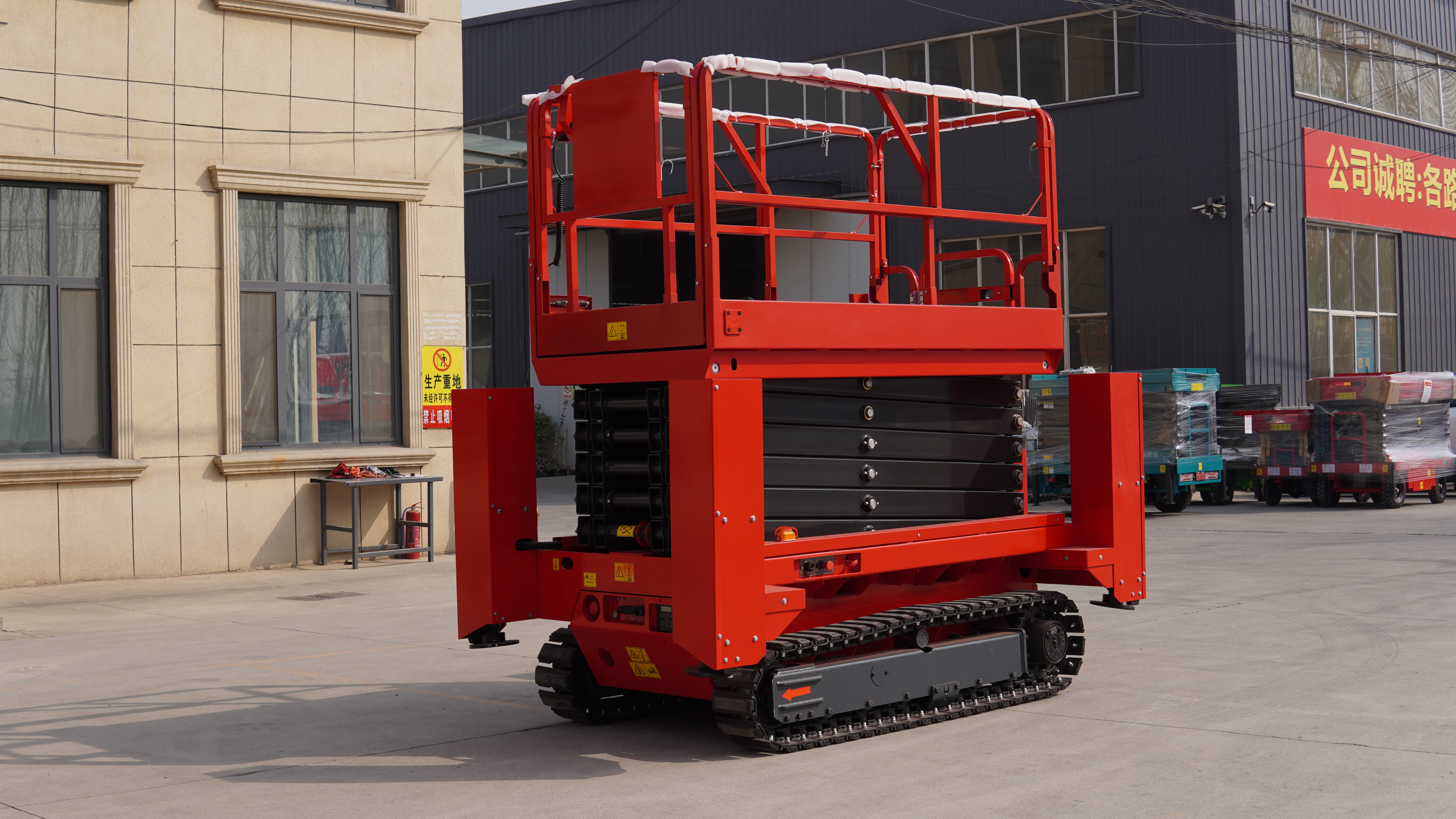 Industrial Lifting Platform for Efficient and Safe Material Handling