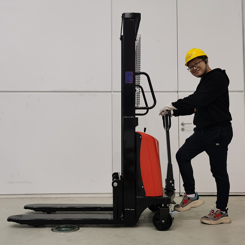 Efficient Semi Electric Straddle Stacker for Modern Warehousing Solutions
