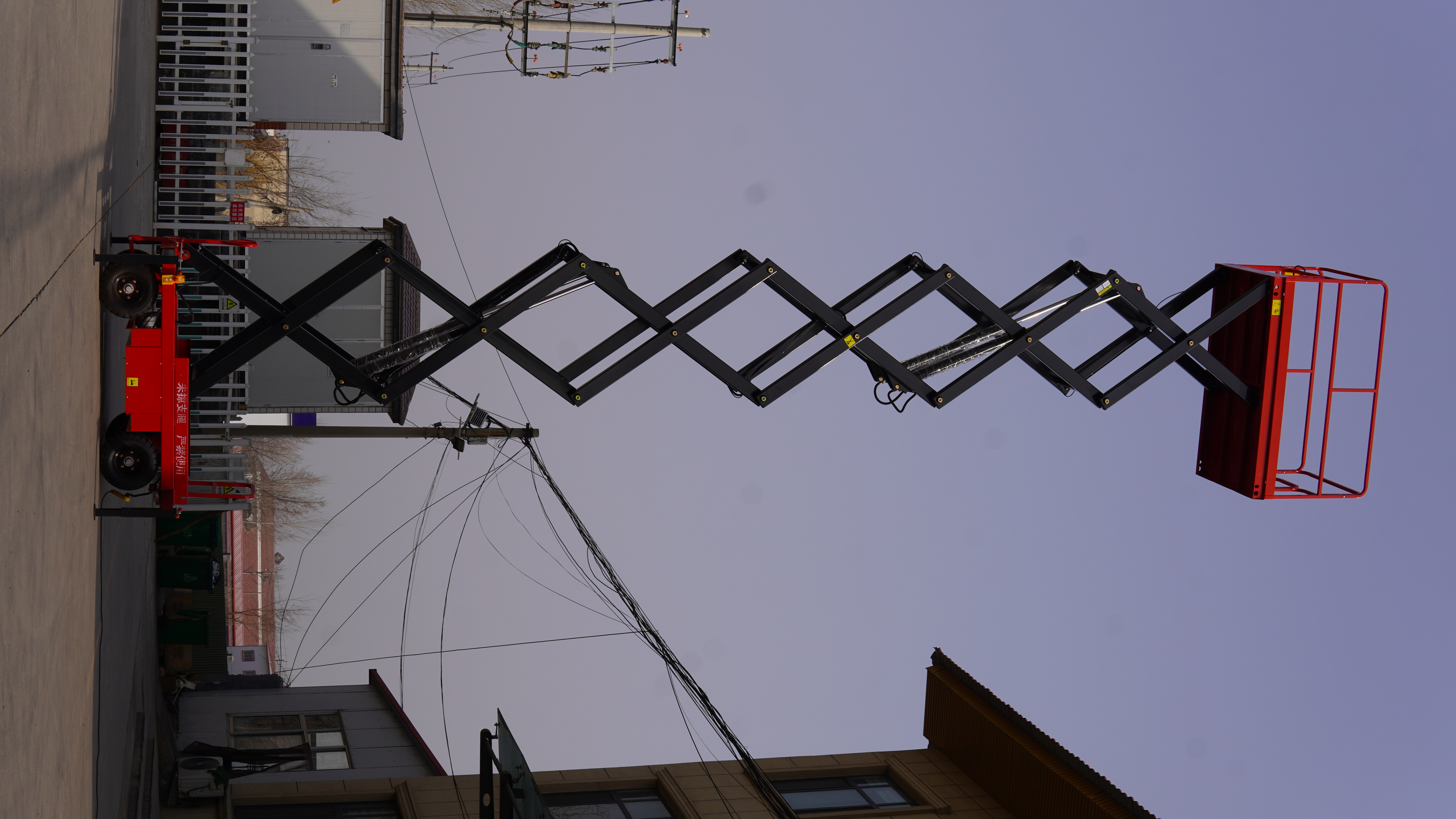Reliable Scissor Lifting Platform Solutions for Global Industries