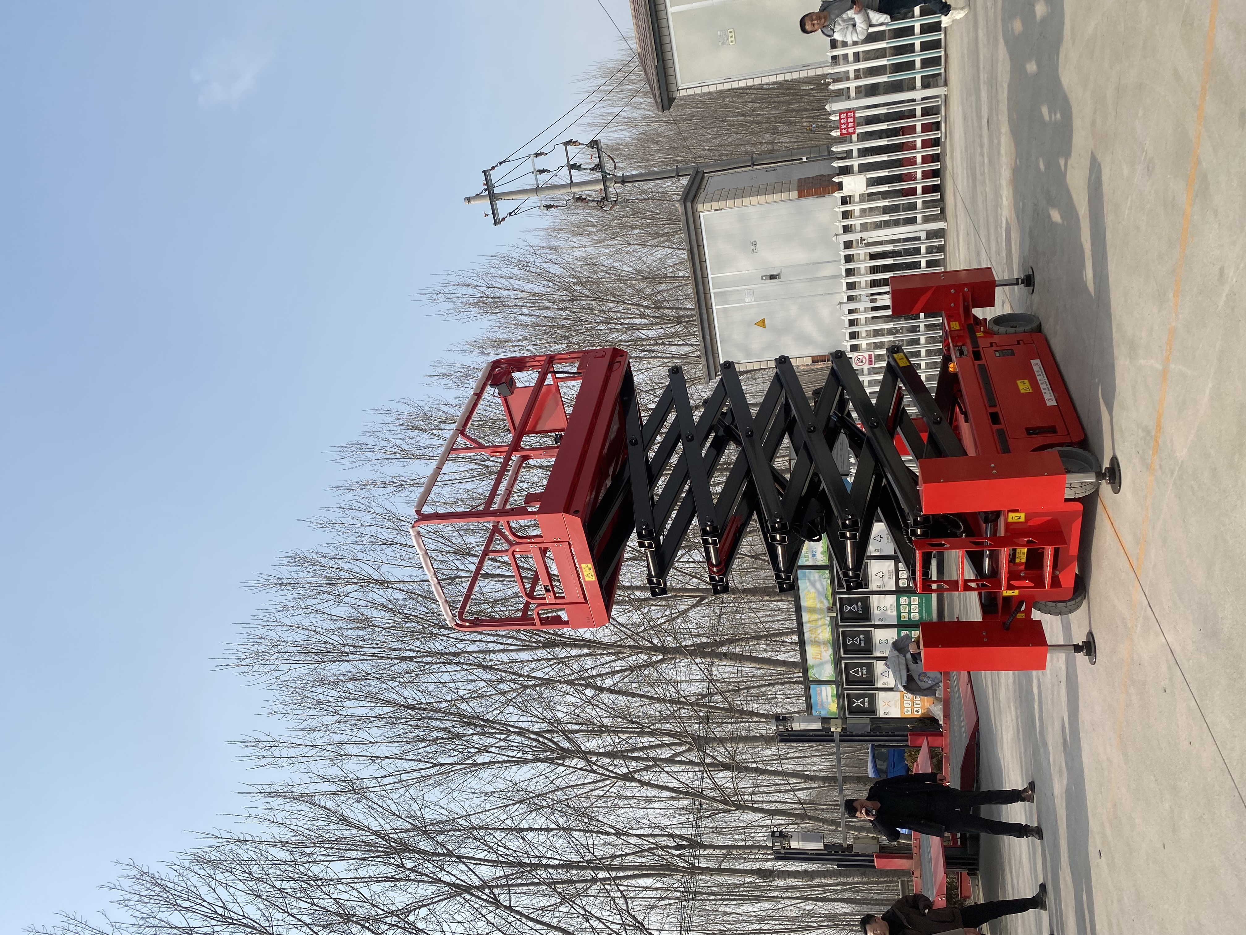 Industrial Scissor Lift: Reliable Vertical Lifting Solutions