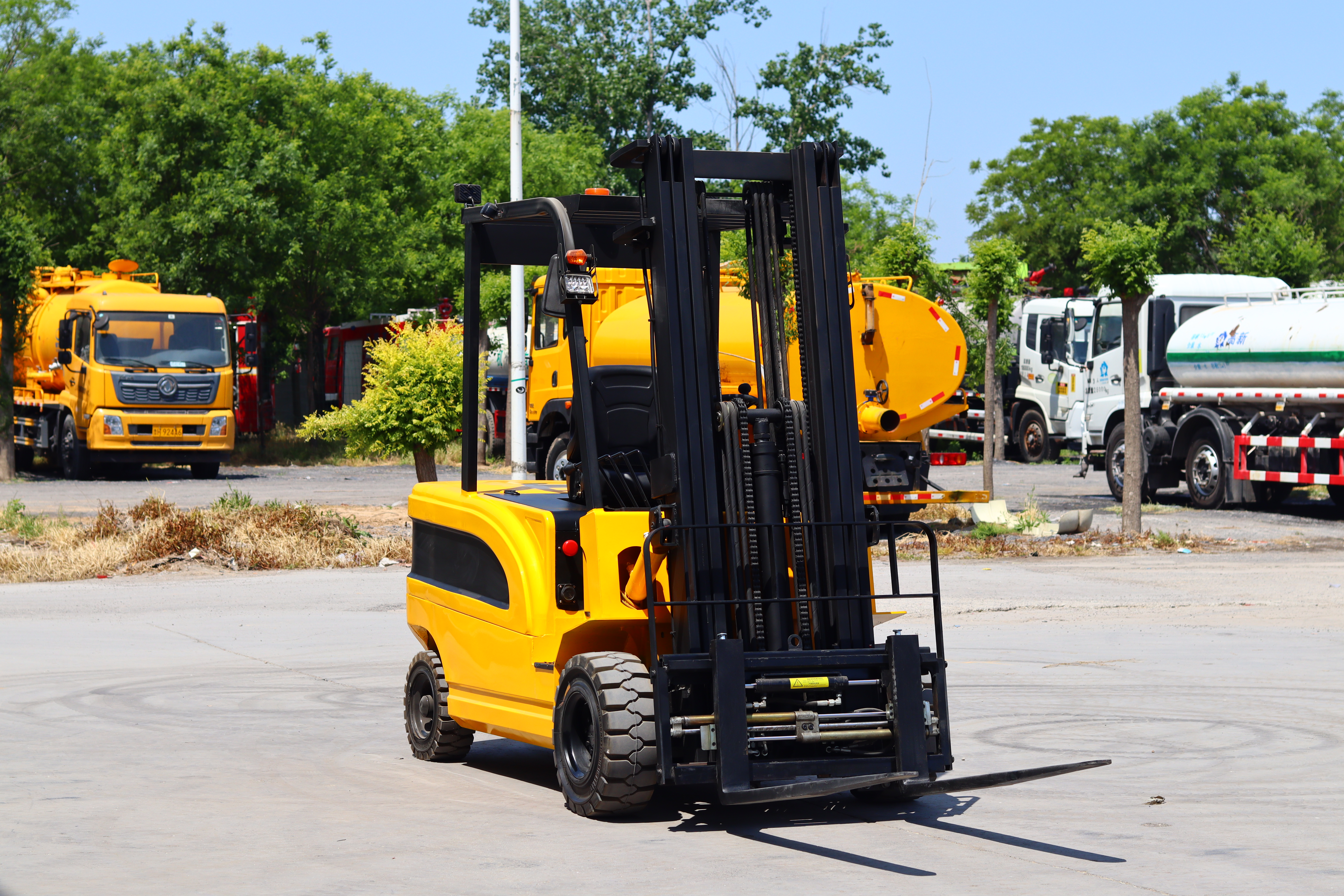 Smart Connectivity for Enhanced Productivity and Safety
