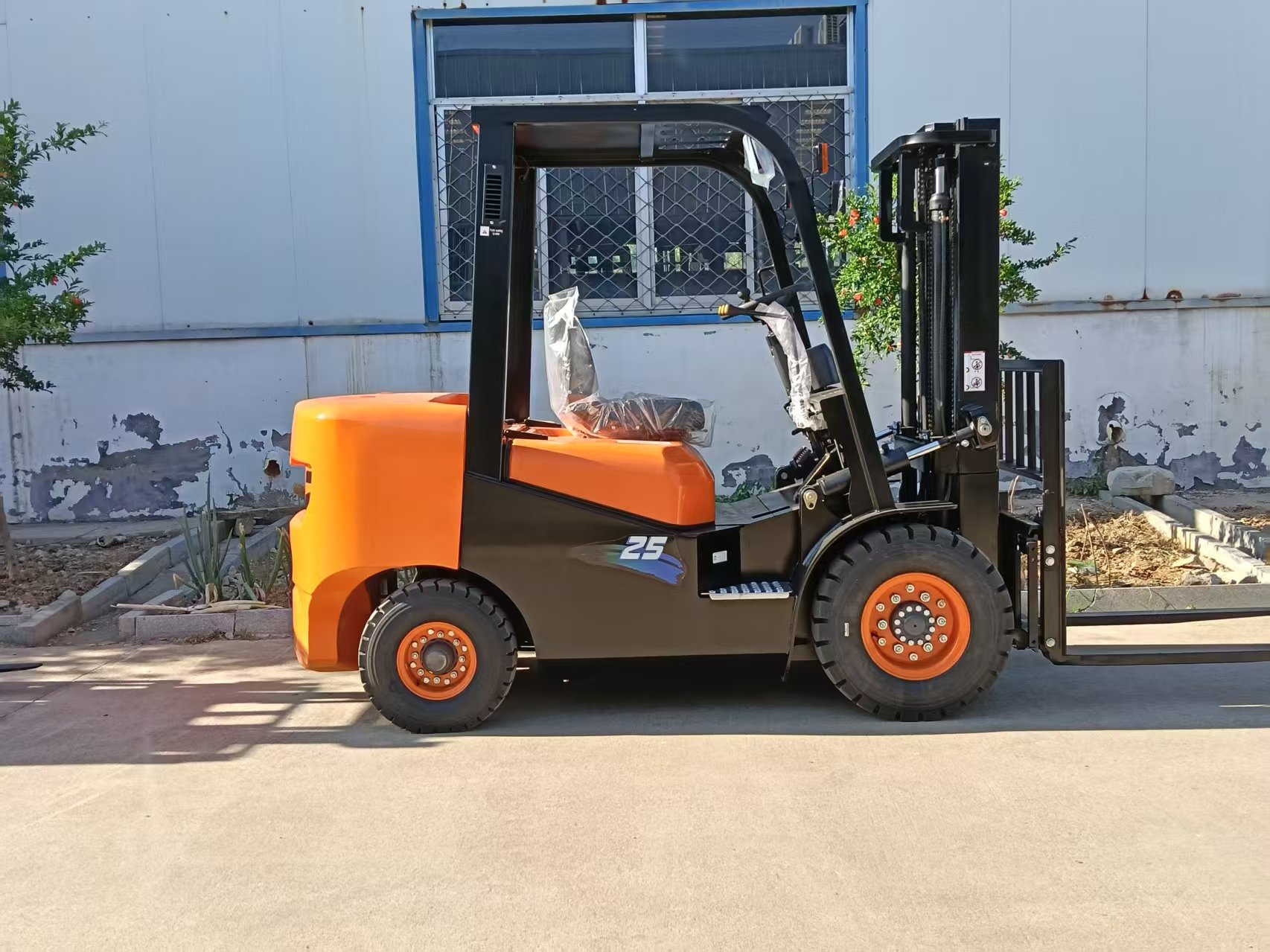 High-Quality Internal Combustion Engine Forklift for Global Material Handling