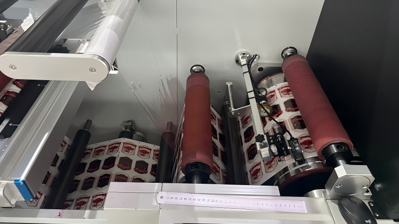 1.Hybrid Digital Laser Die Cutter (5).JPG