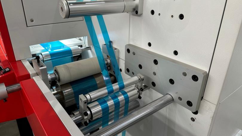 Laser Die Cutter for Film and Tape (7).JPG