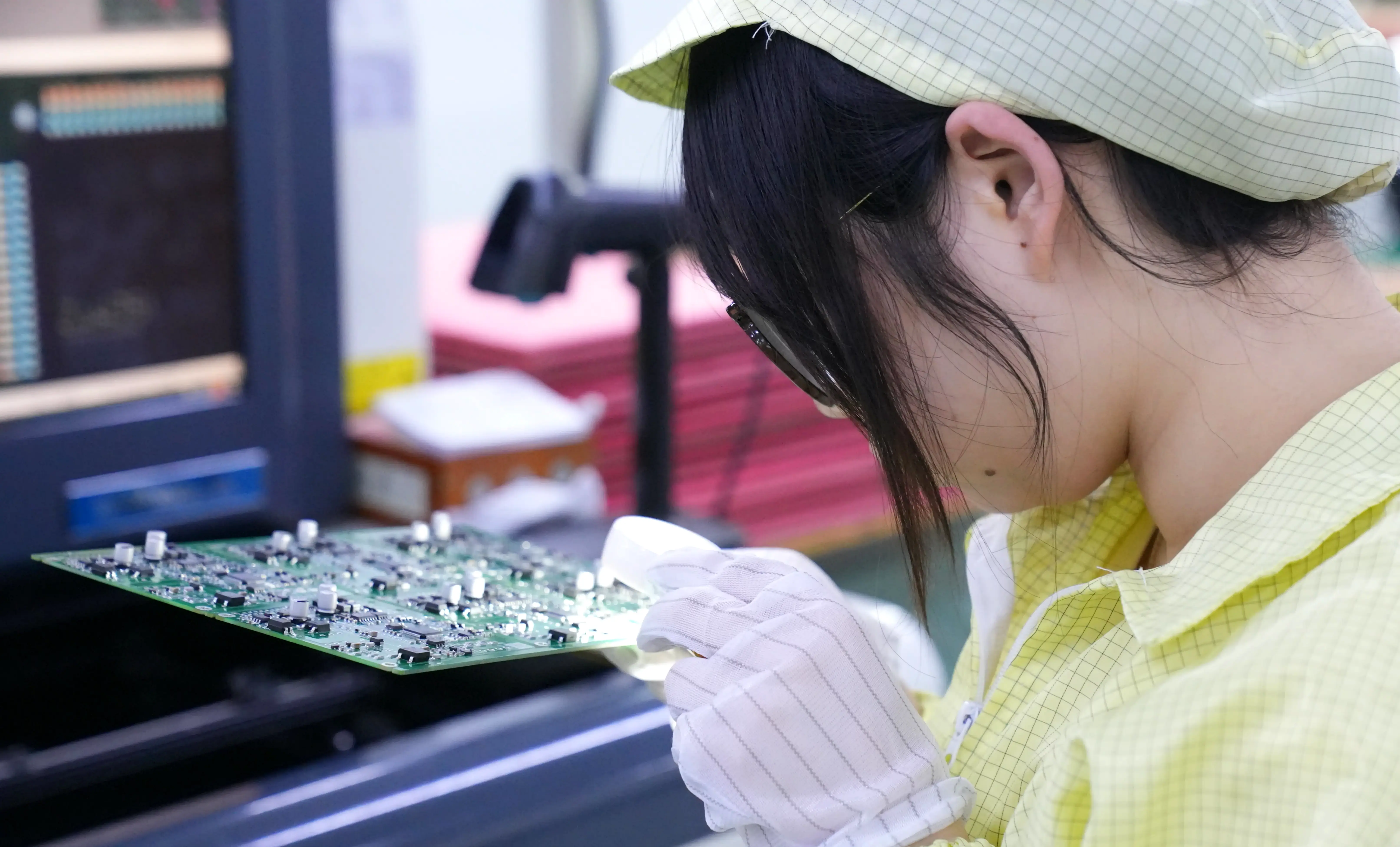 Understanding Cost Factors in Surface Mount Technology Assemblies