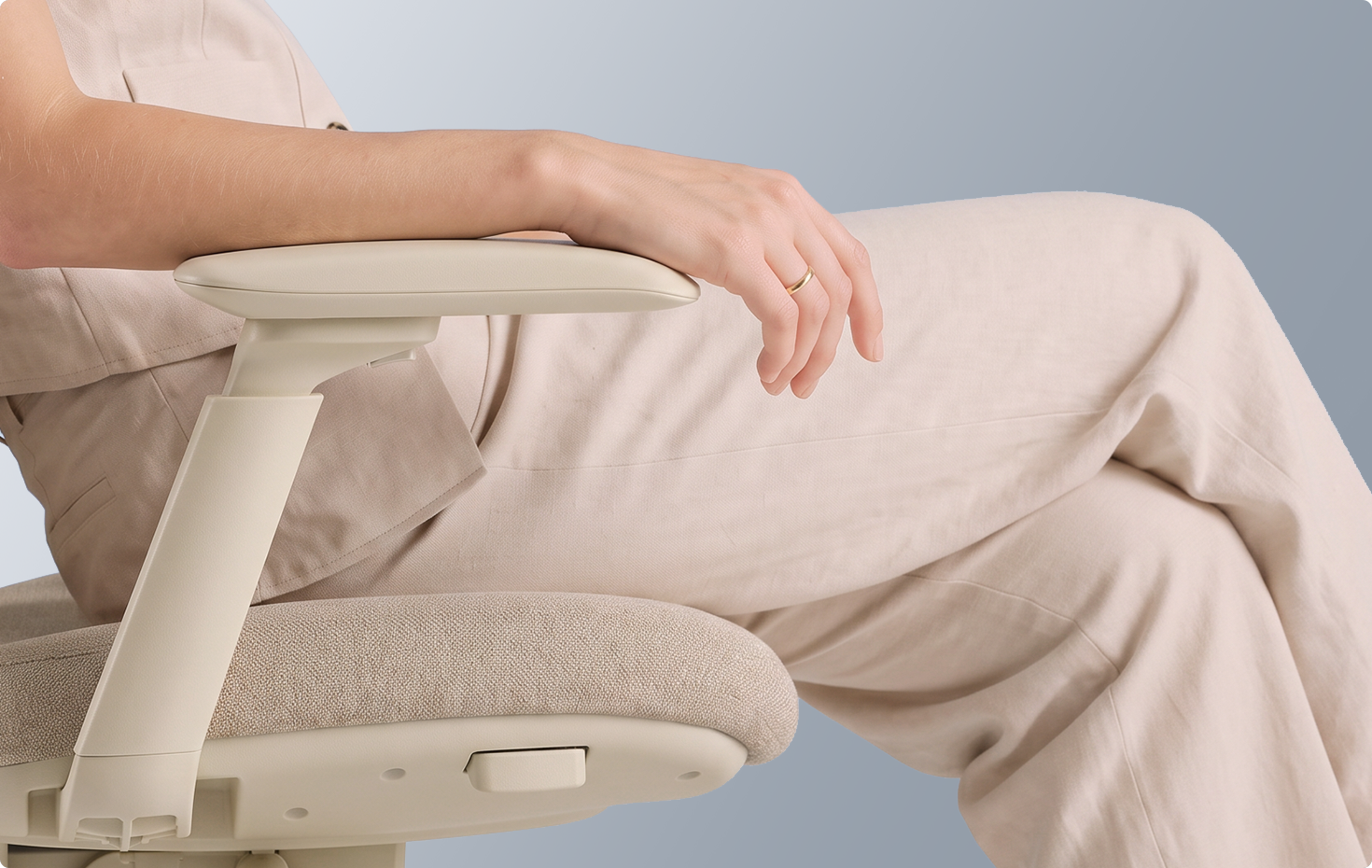 6. 4D Adjustable Armrest_.png
