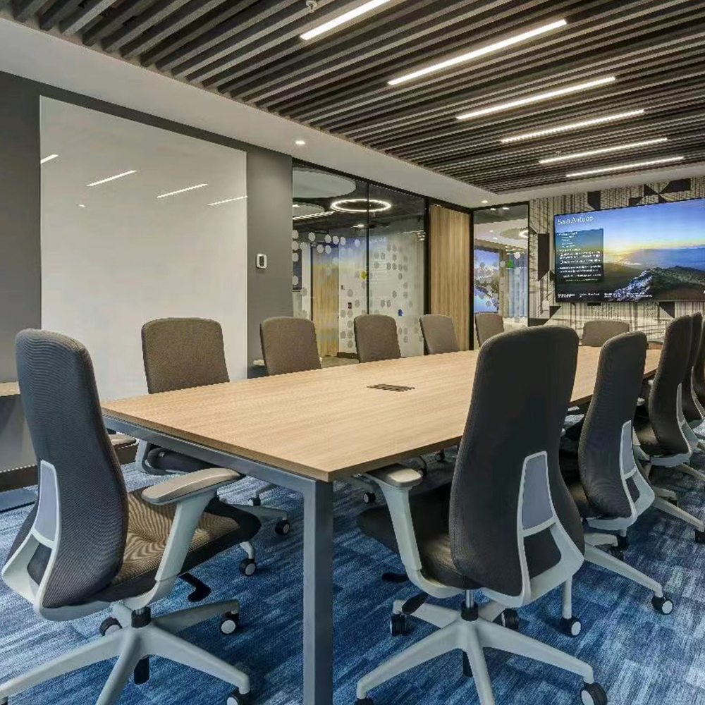 Ergonomic Excellence and Spinal Support