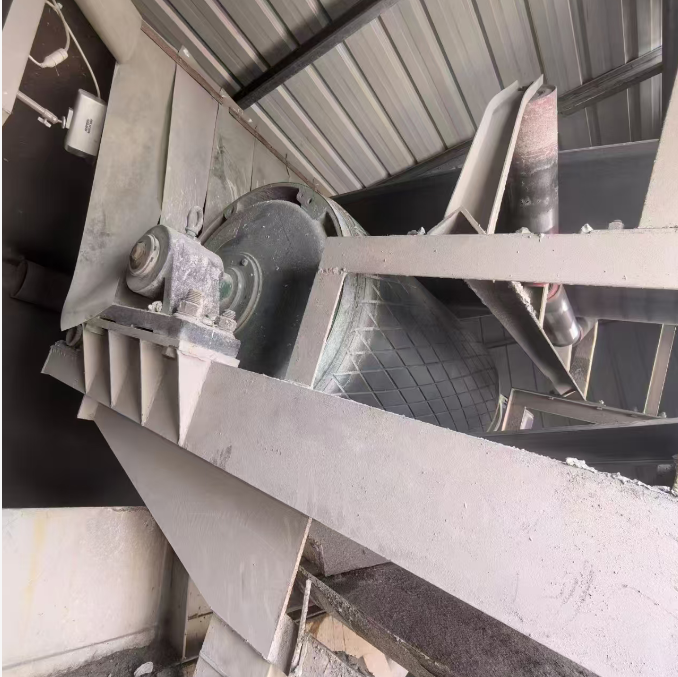 What Are the Benefits of Using a Construction Concrete Mixer?
