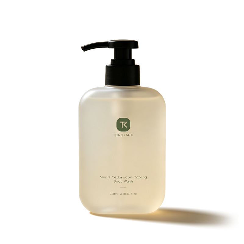 Gel de ducha refrescante para hombre con madera de cedro