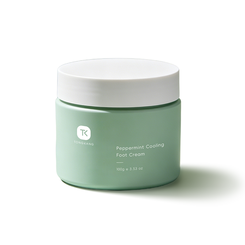 Crema refrescante para los pies con menta piperita