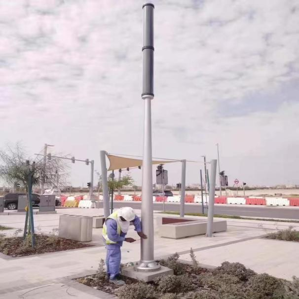 Twenty thousand smart solar light poles are exported to Dubai