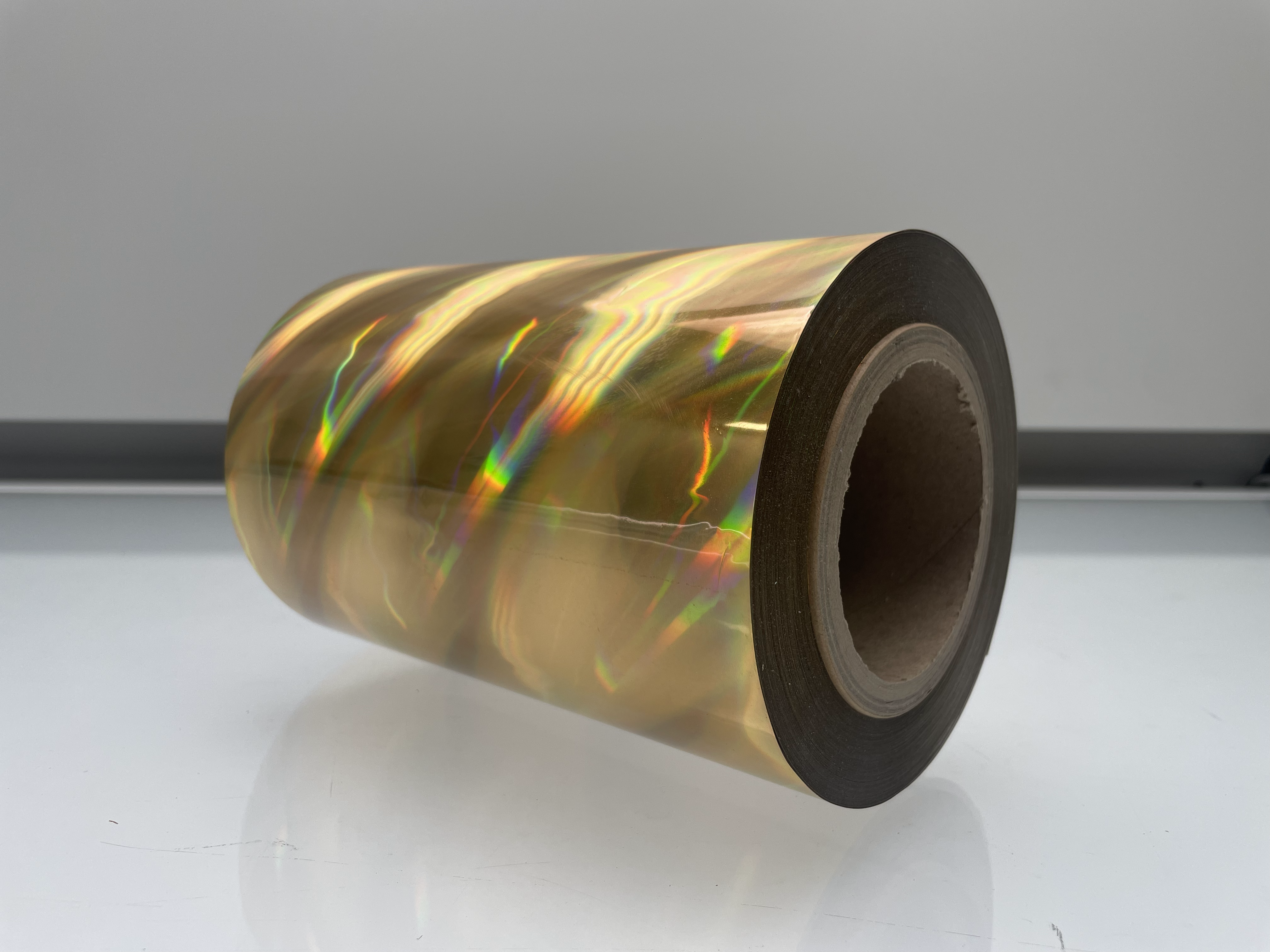 Holographic Foils for Foil-on-Foil Overstamping