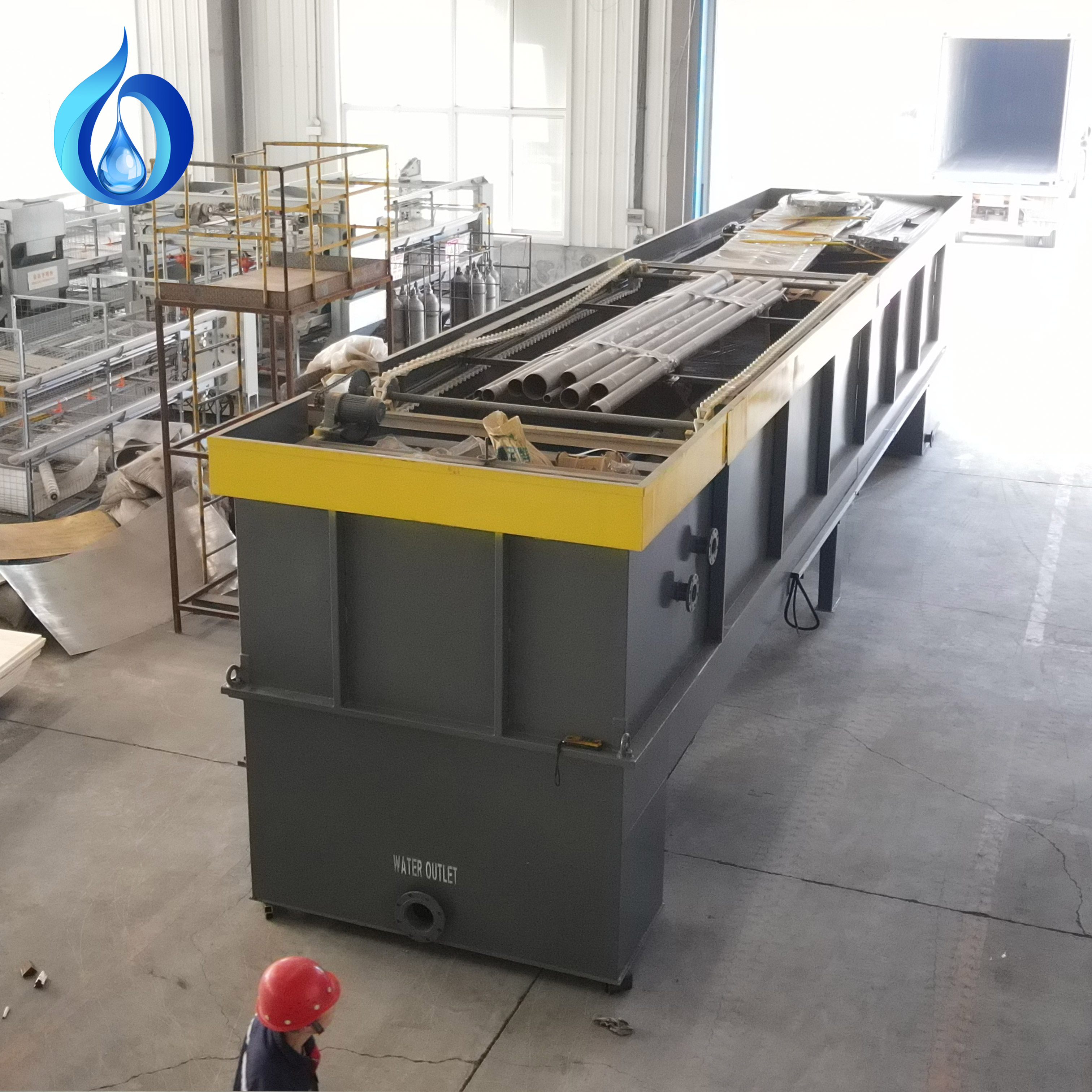 When are chemicals needed to optimize dissolved air flotation (DAF) performance?