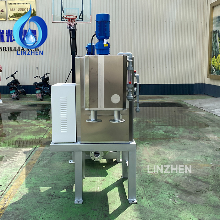 Can sludge dewatering machine press oily mud from petrochemical refinery site?