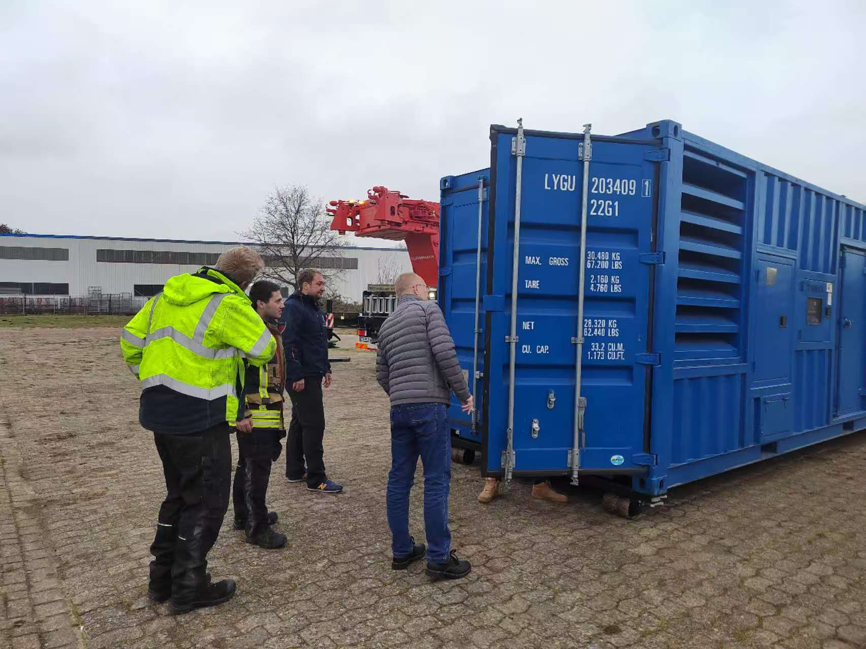 Auto Start 1100KVA Cummins Diesel Generator for German Fire Department