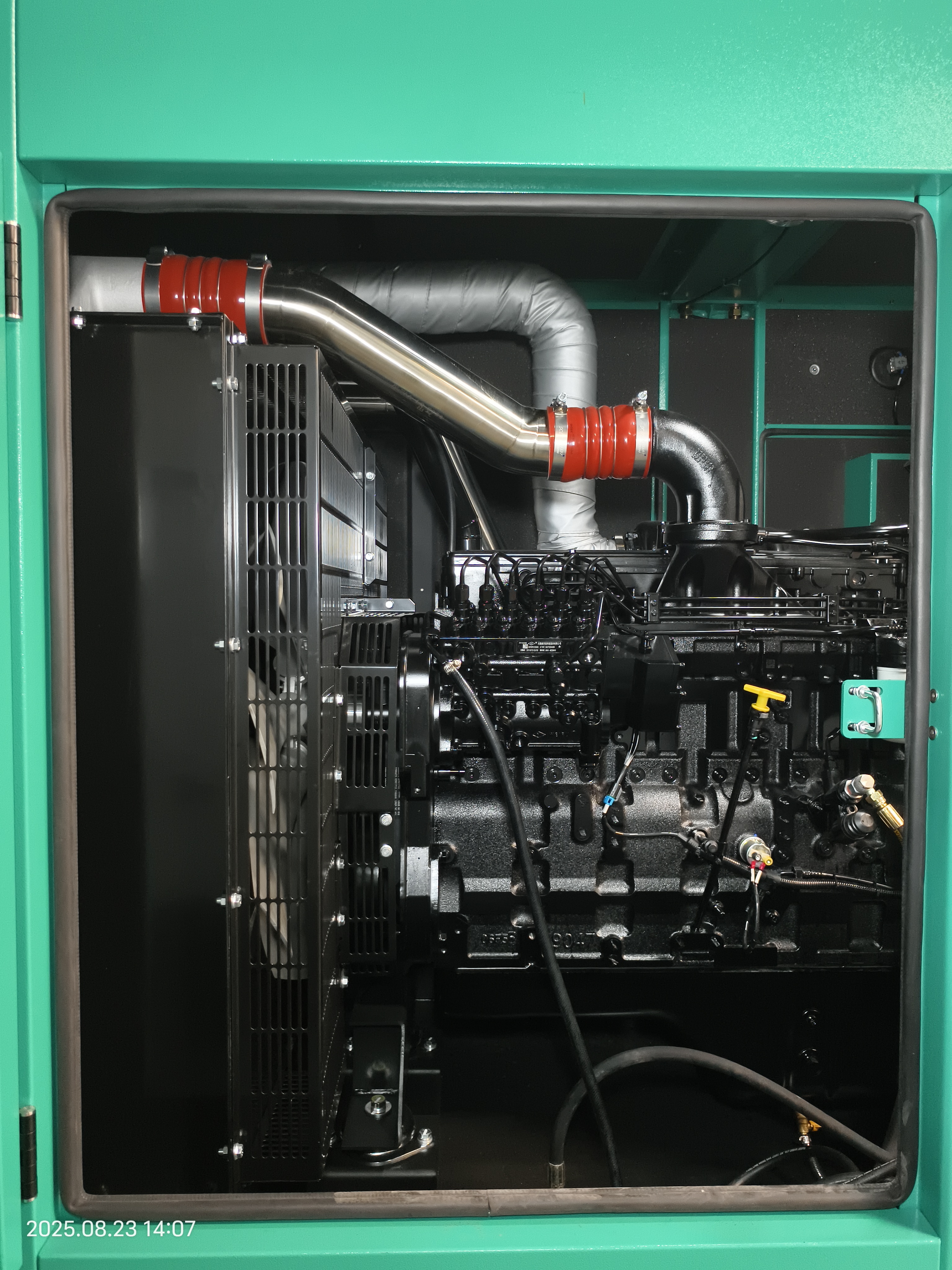 300KVA Cummins diesel generator