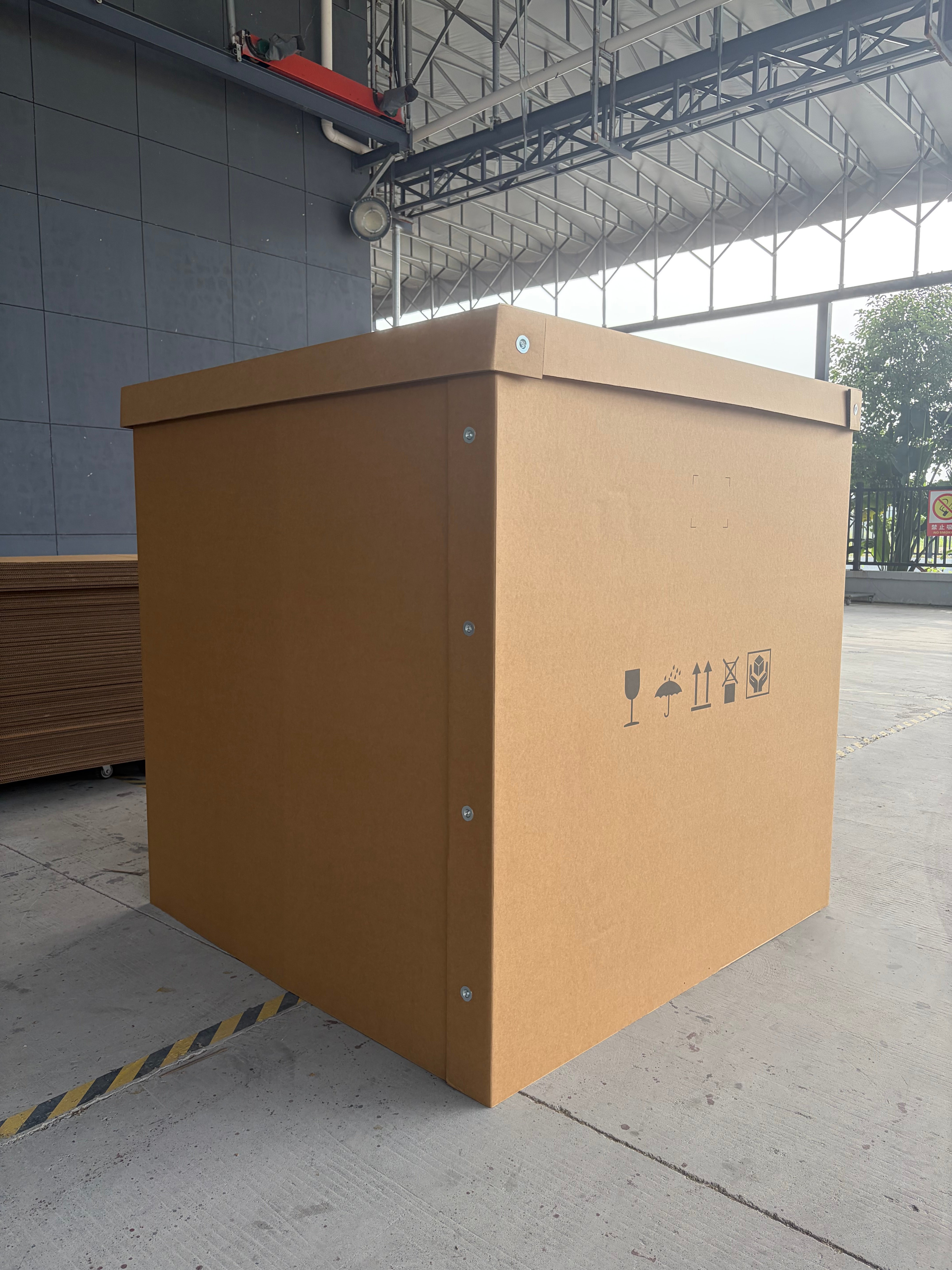 How a Heavy-Duty Corrugated Box Reduced Packaging Cost by Approximately 30% for Industrial Equipment