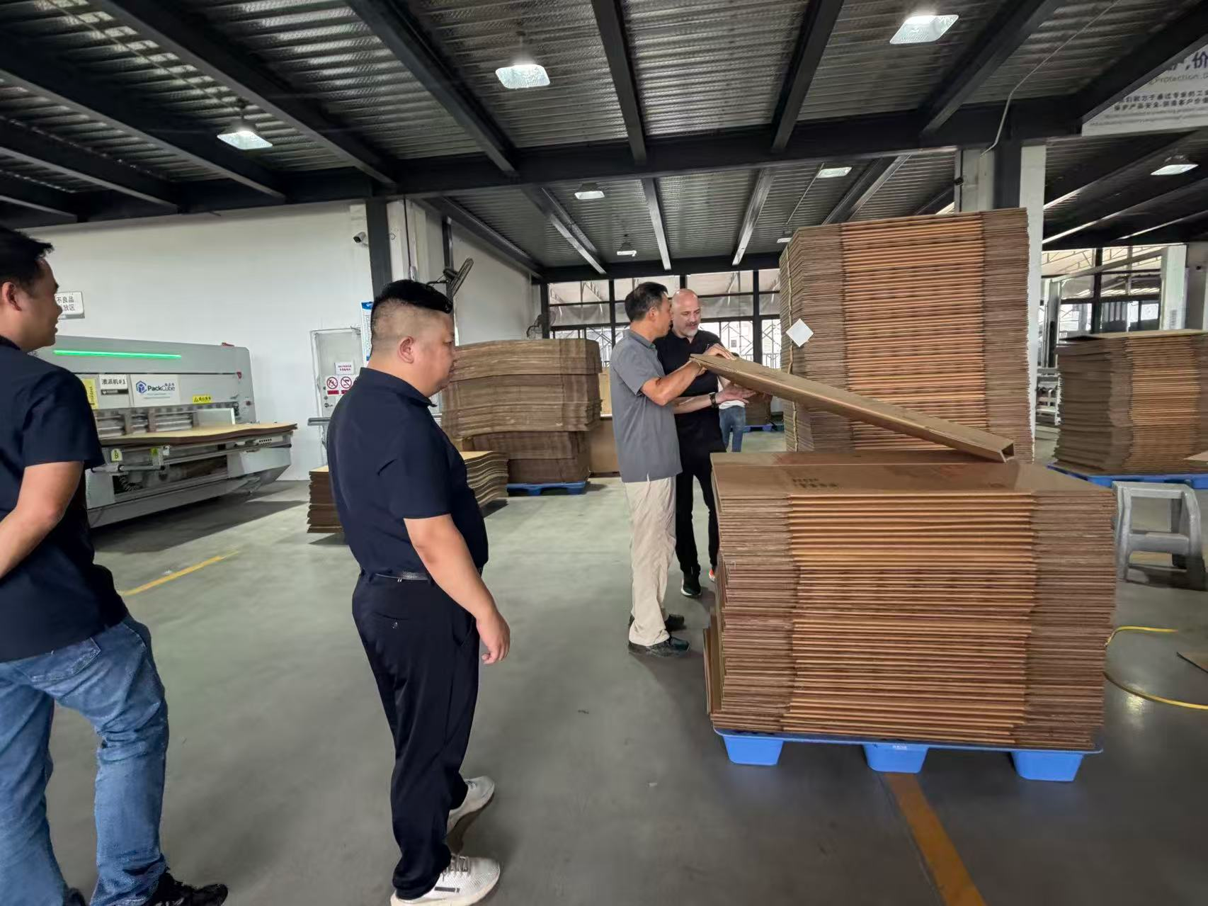 Brazilian Customer Visits PackCube to Explore Future Packaging Cooperation3.png