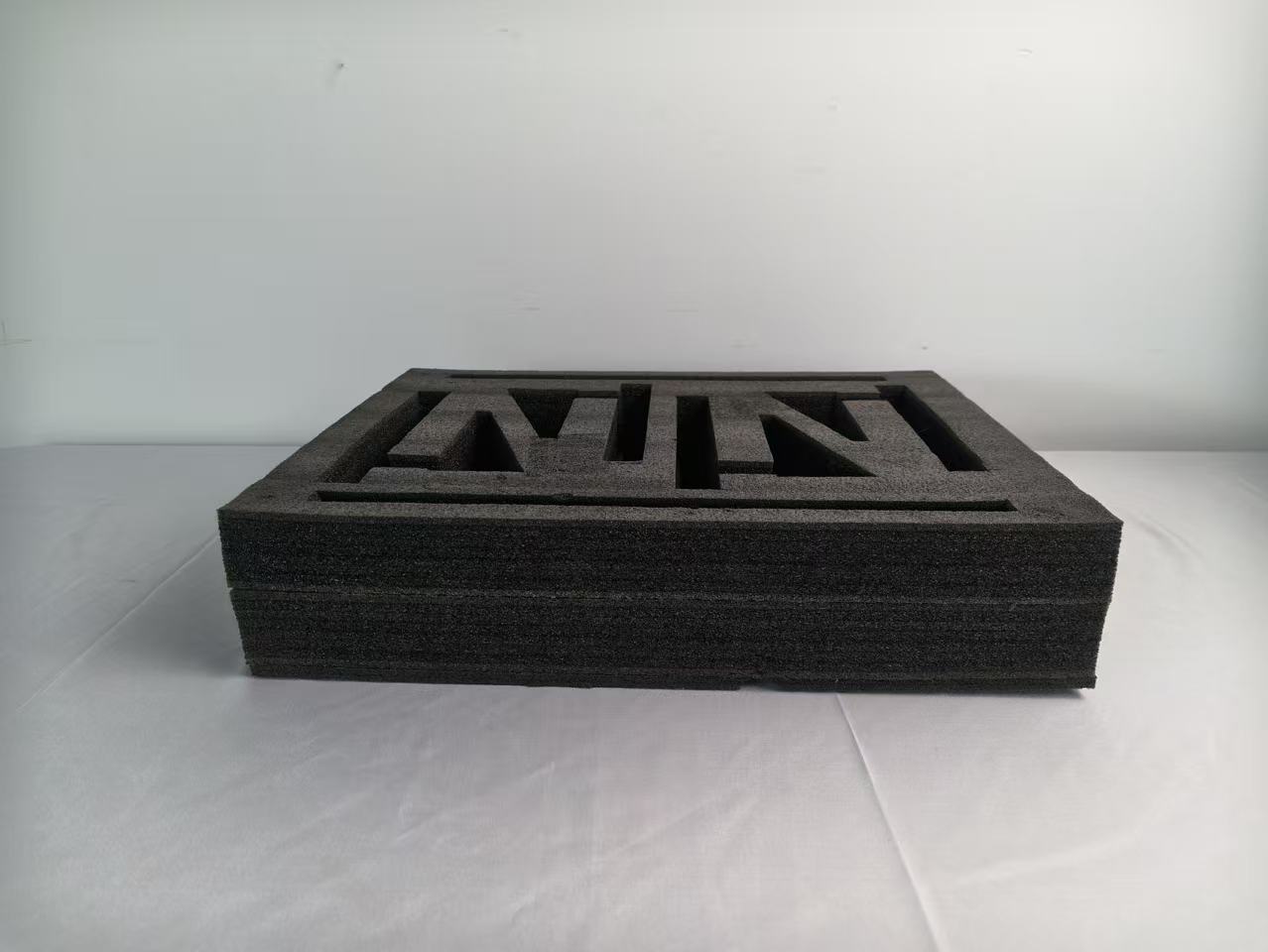What Features to Look for in High-Quality Heavy Duty Wardrobe Boxes?