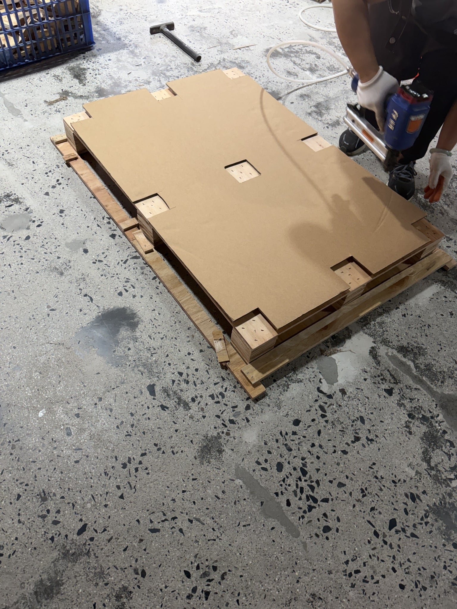 PackCube plywood pallet manufacturing and delivery