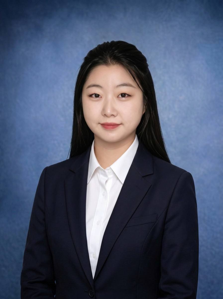 The Operations Manager ( Chole )