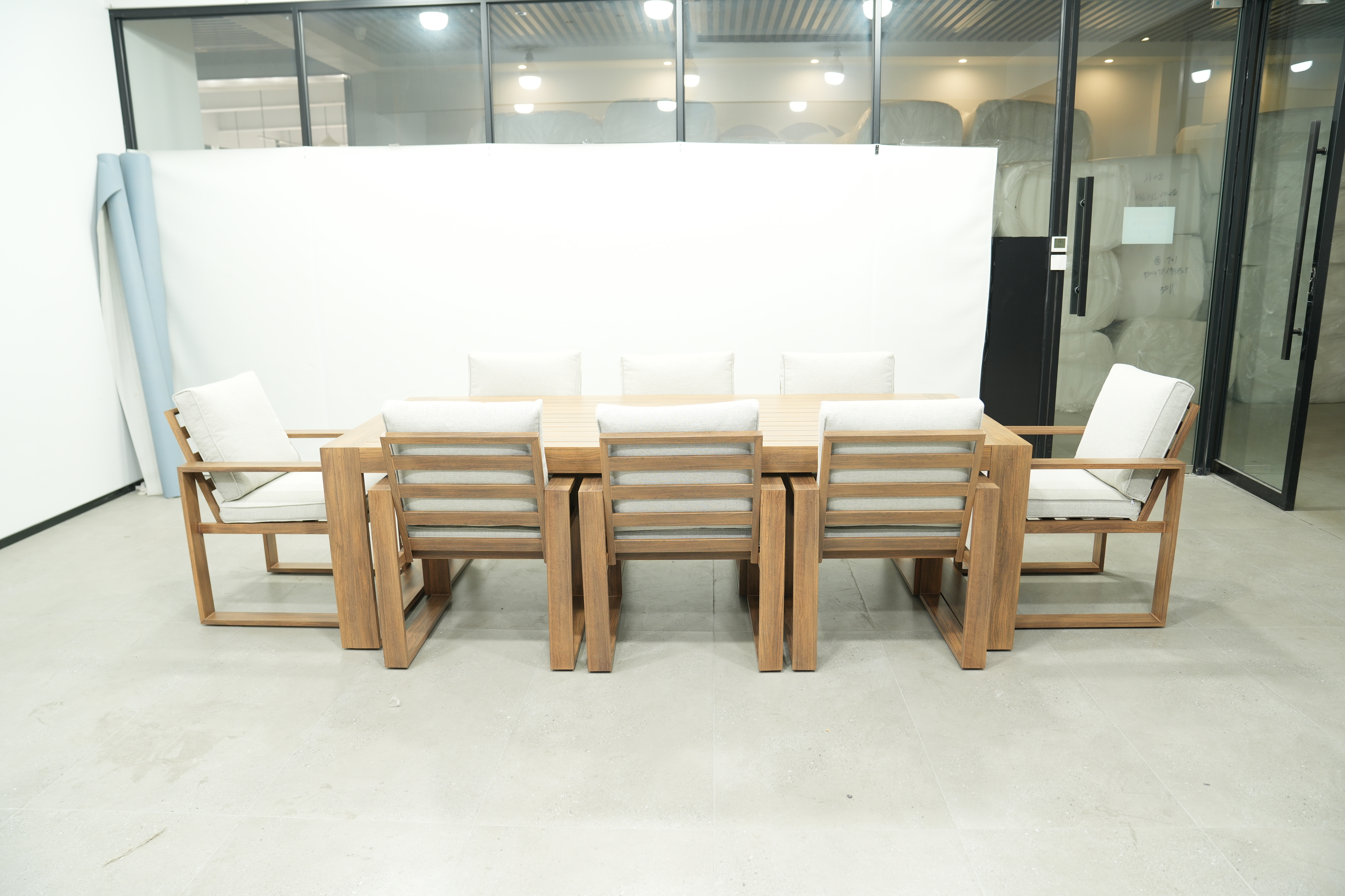 Versatile Styling and Space Optimization