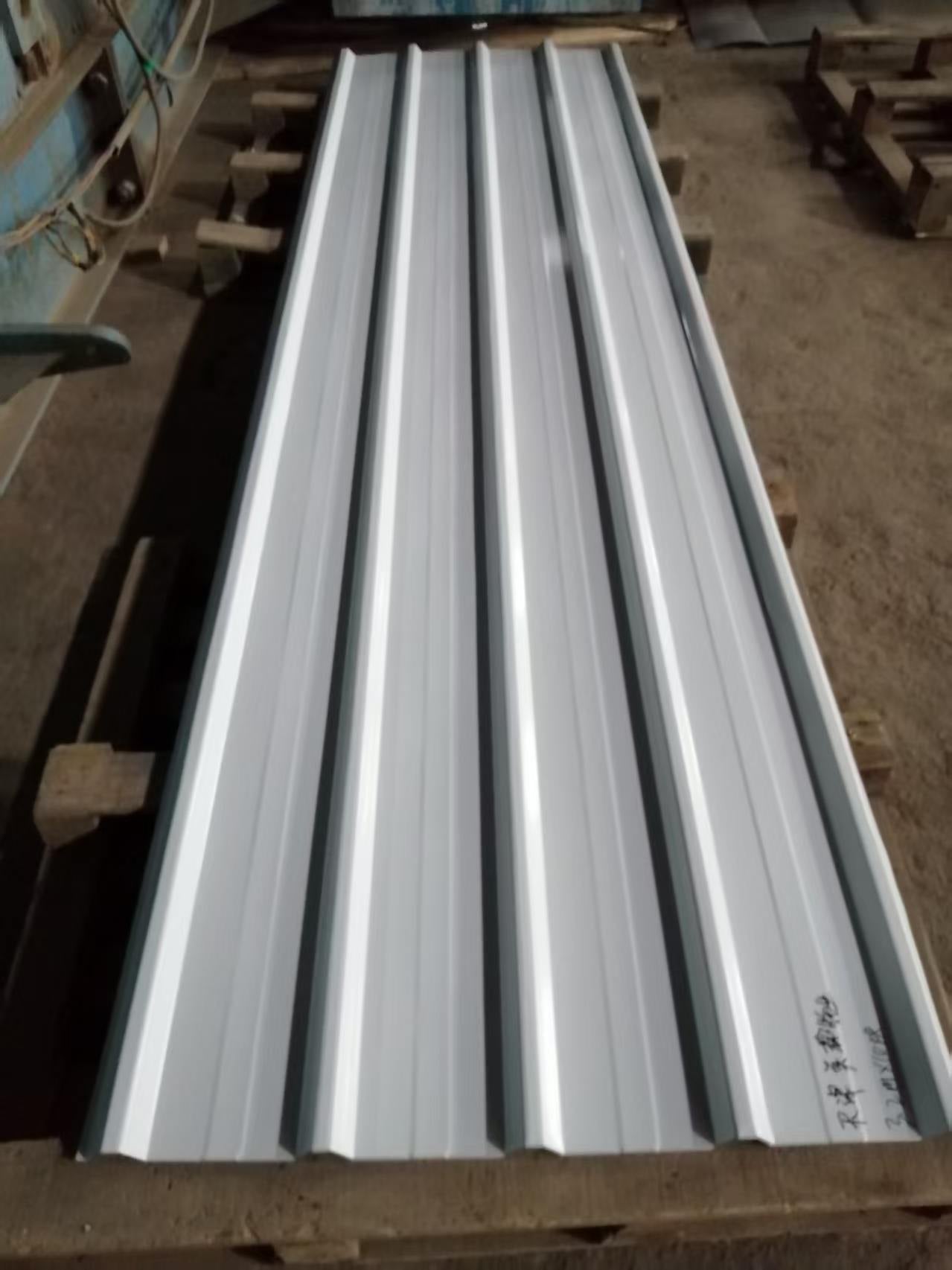 Comparing Costs of Corrugated Roofing Sheets for Bulk Orders