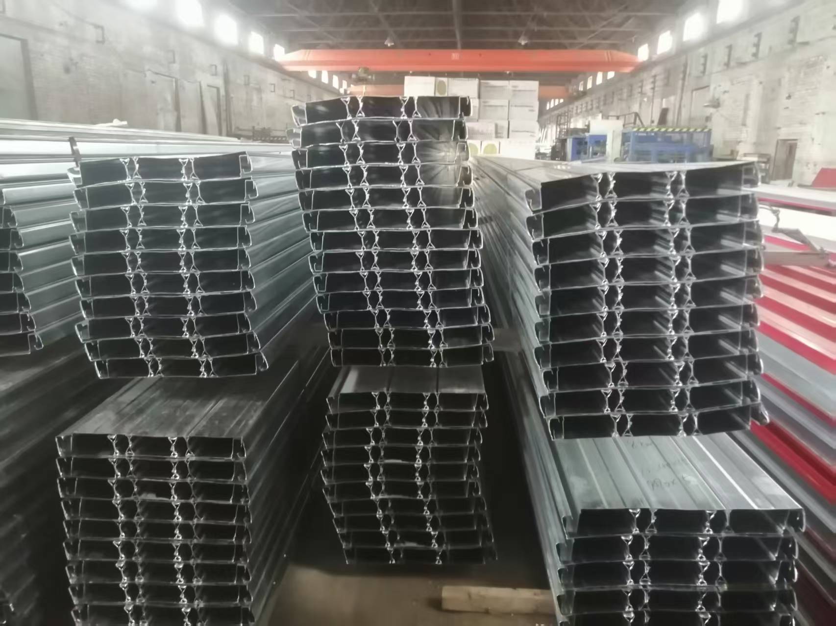 Key Technical Specifications of Ribbed Metal Roofing Explained