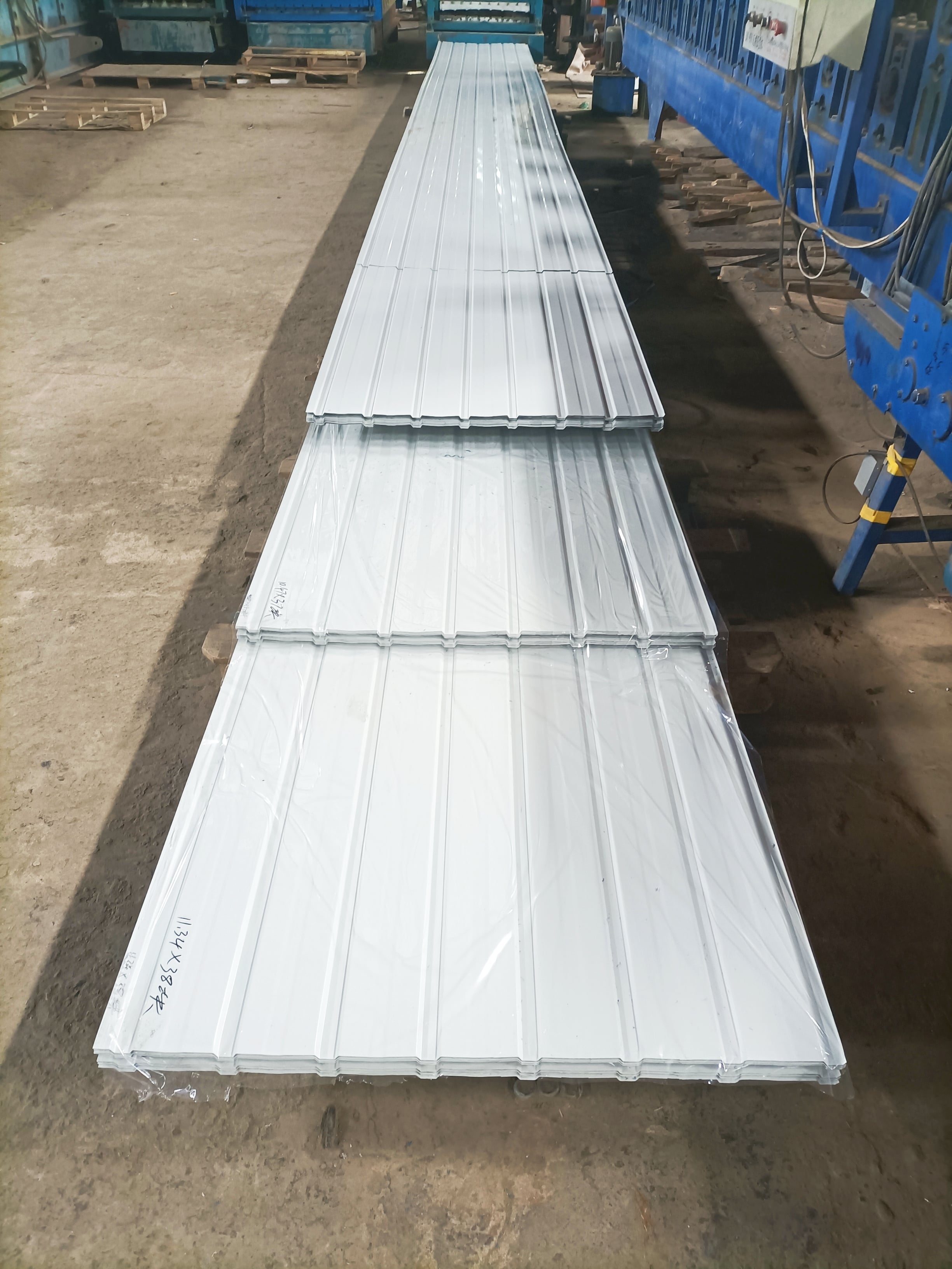 Applications of Coloured Metal Sheets in Various Industries