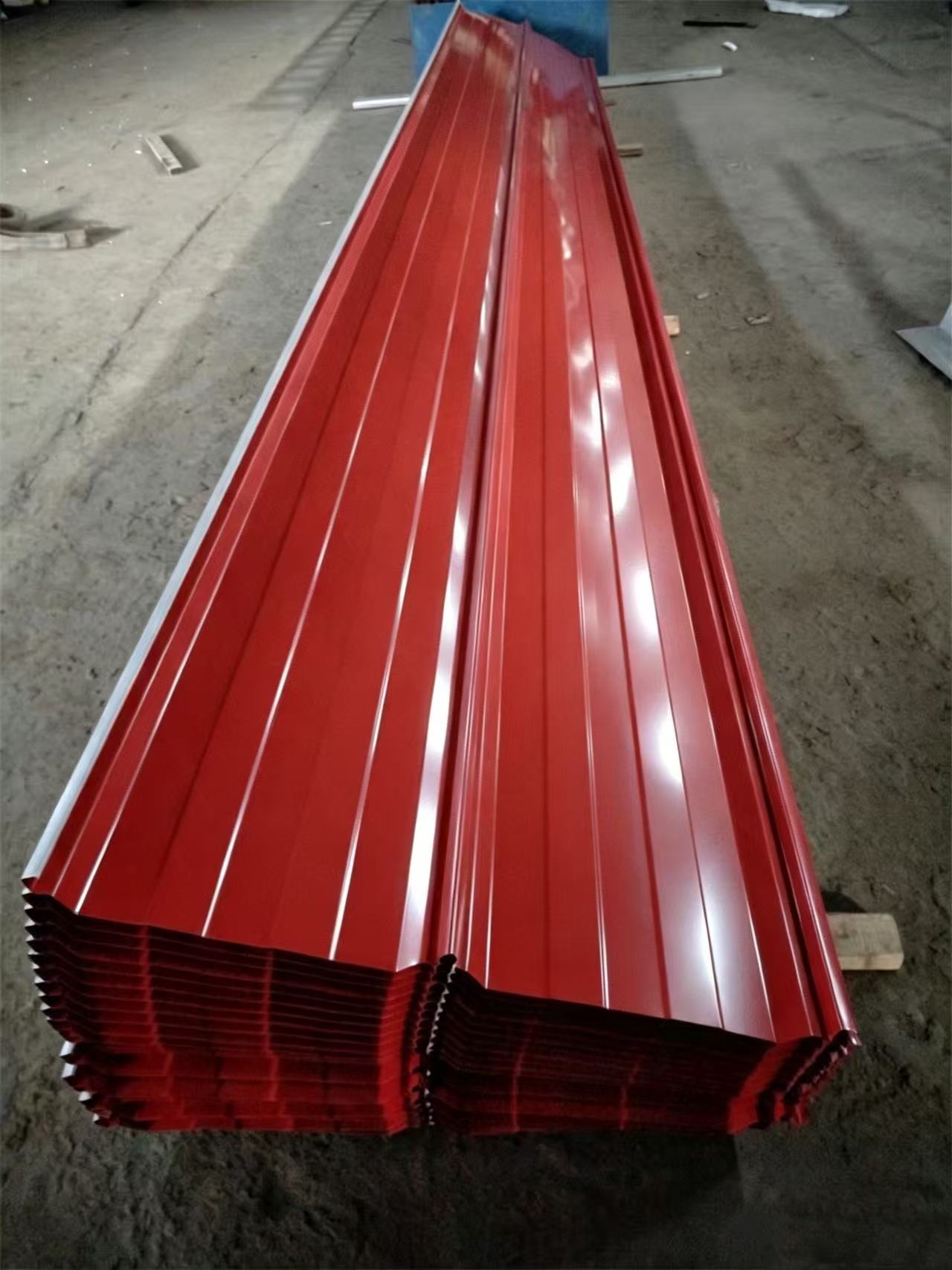 Key Specifications to Evaluate in Standing Seam Roof Panels