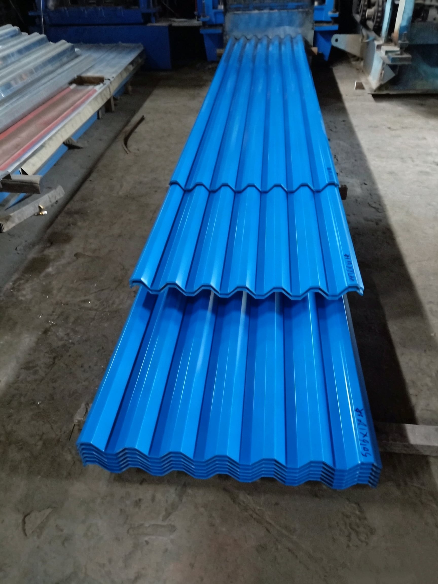 Key Specifications to Consider in Metal Warehouse Roofs