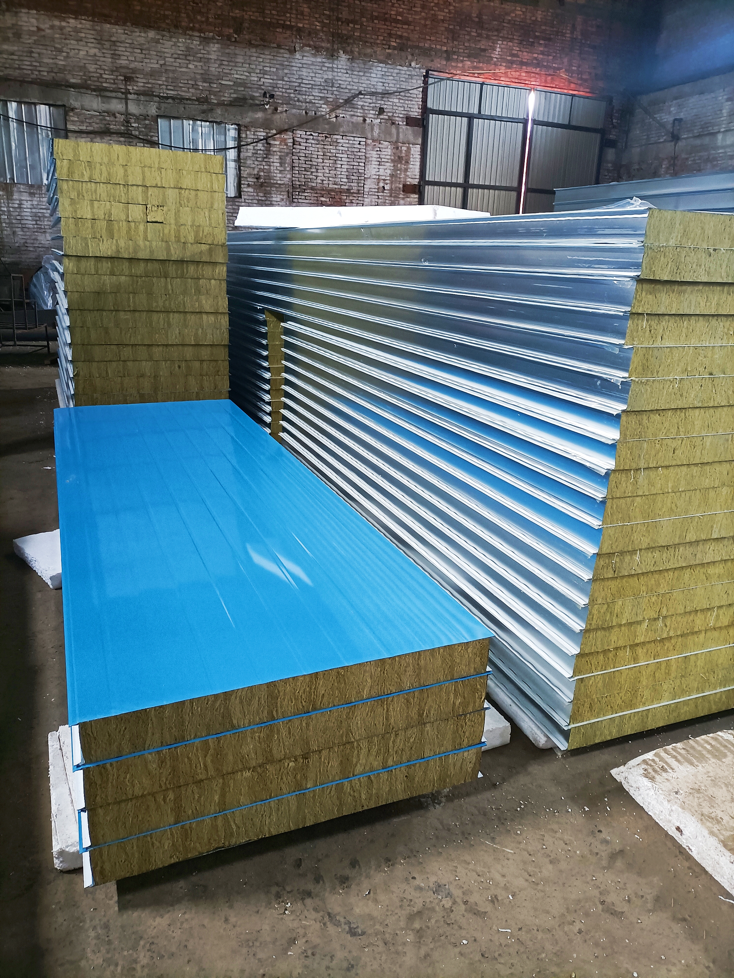 Key Specifications of Sandwich Panel Rockwool for Wholesale Buyers