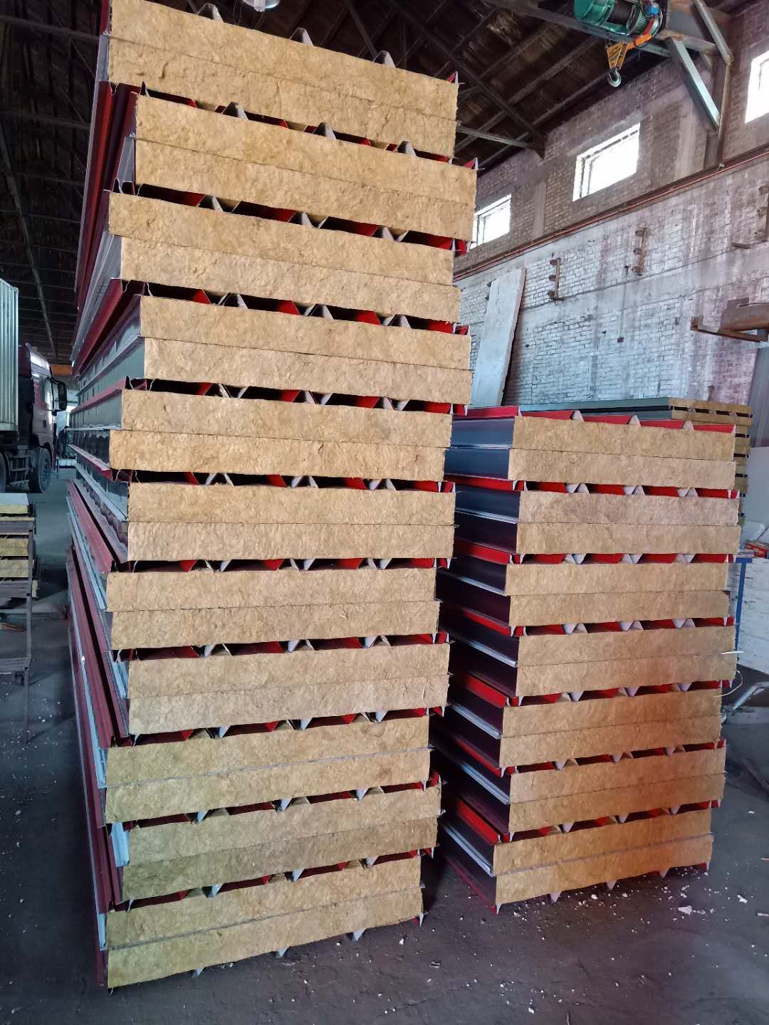 Key Applications of Rockwool Panels in Construction Projects