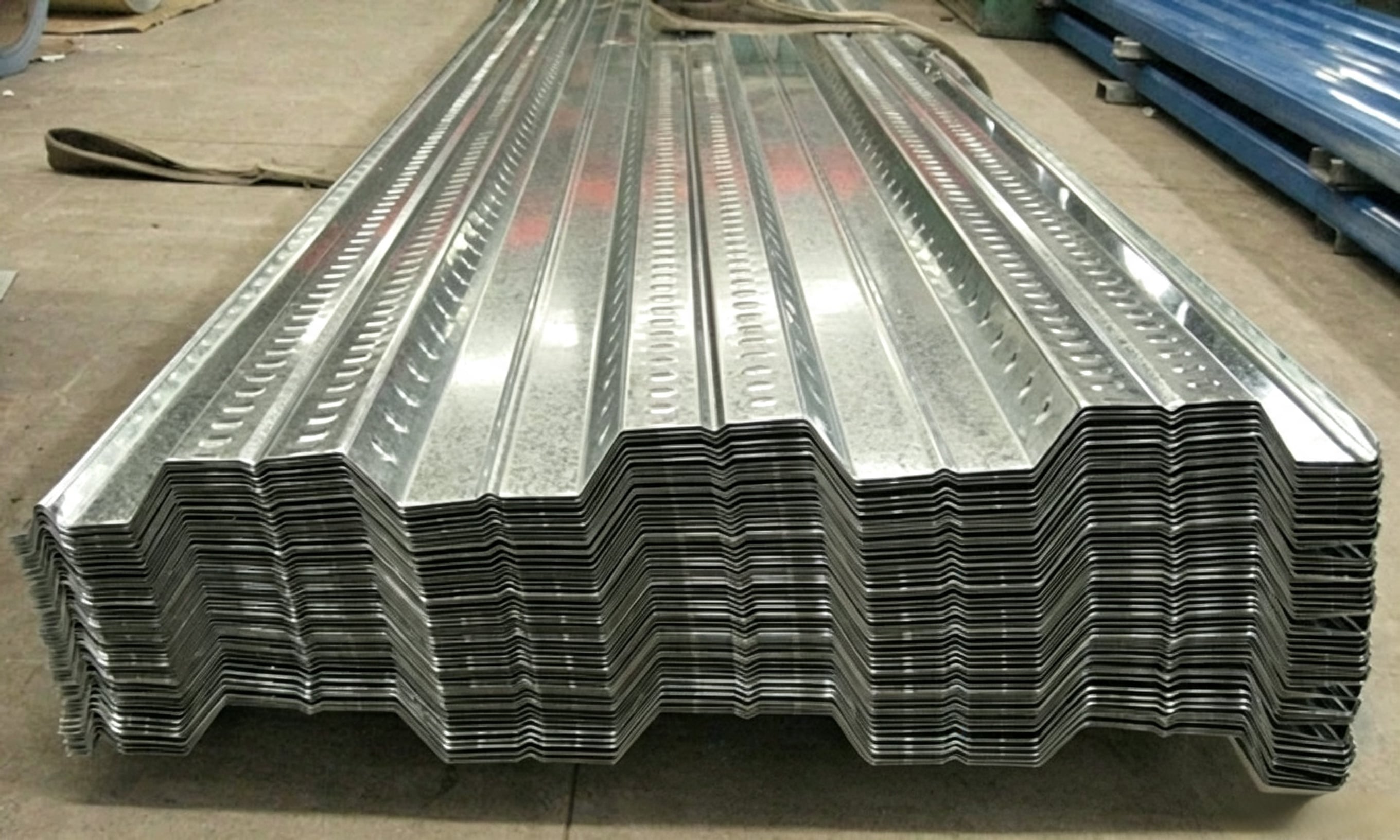 How to Evaluate the Quality of Galvanized Roofing Materials