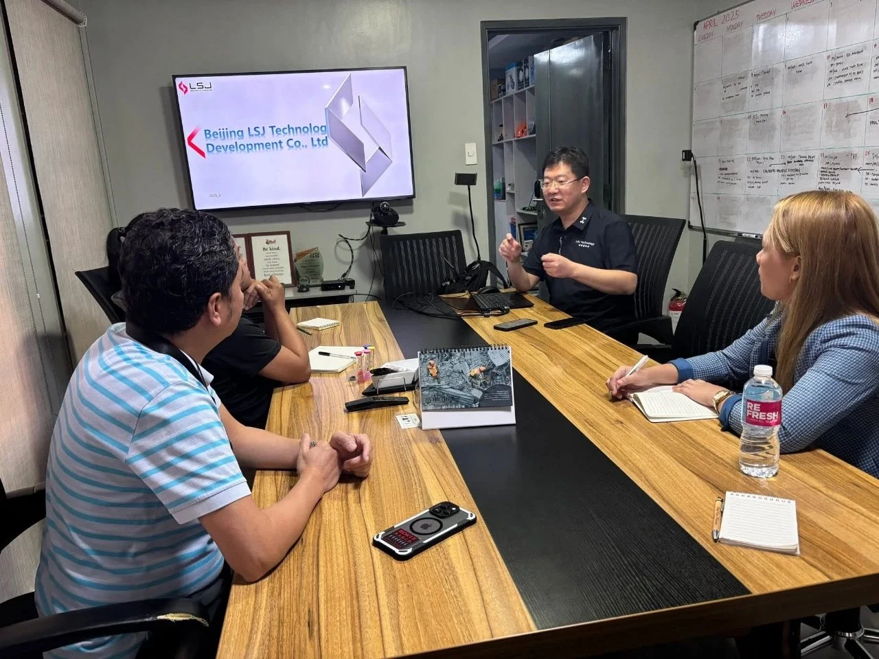 LSJ Technology representative briefing Philippine Civil Defense Agency officials on the multi-mode composite radar life detector
