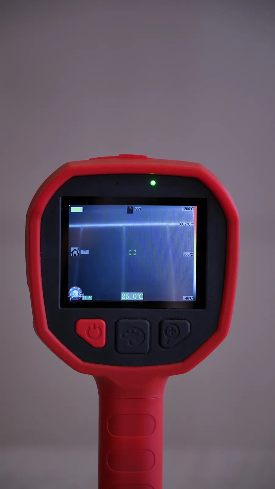 LSJ TIG10 screen interface showing minus 40 to 1200 Celsius temperature scale, center spot temperature, electronic compass and battery level