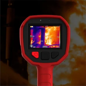 Close-up of the LSJ TIG10 thermal camera screen displaying a sharp 640 by 512 infrared heat image
