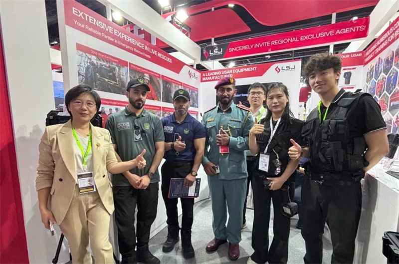 3(5c6ef4d215).jpg