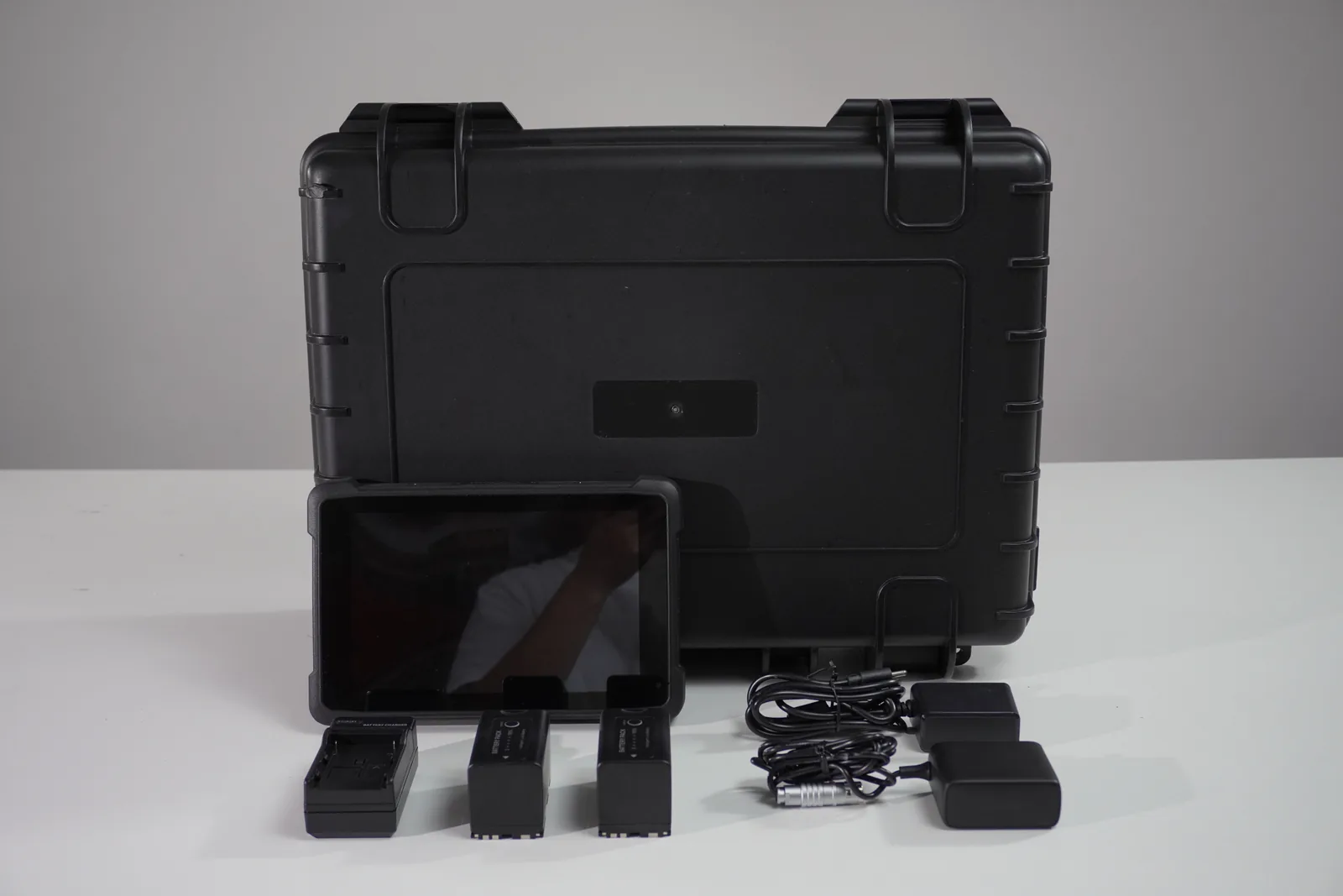 Battery accessories and carrying case