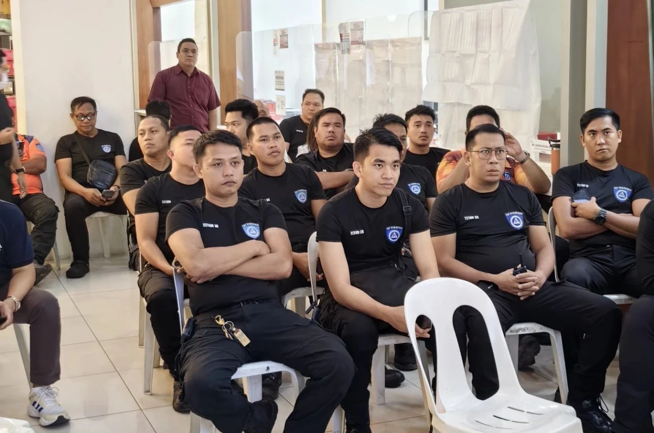 Filipino civil defense and urban search and rescue personnel attending an LSJ equipment operation training session